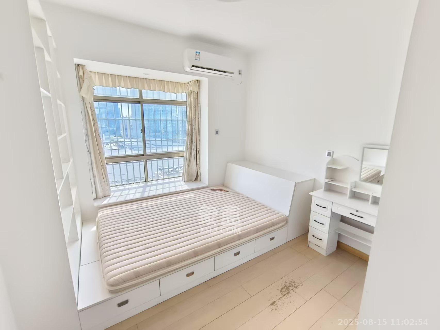 王府井公寓（福源公寓）  3室2厅2卫    5000.0元/月室内图