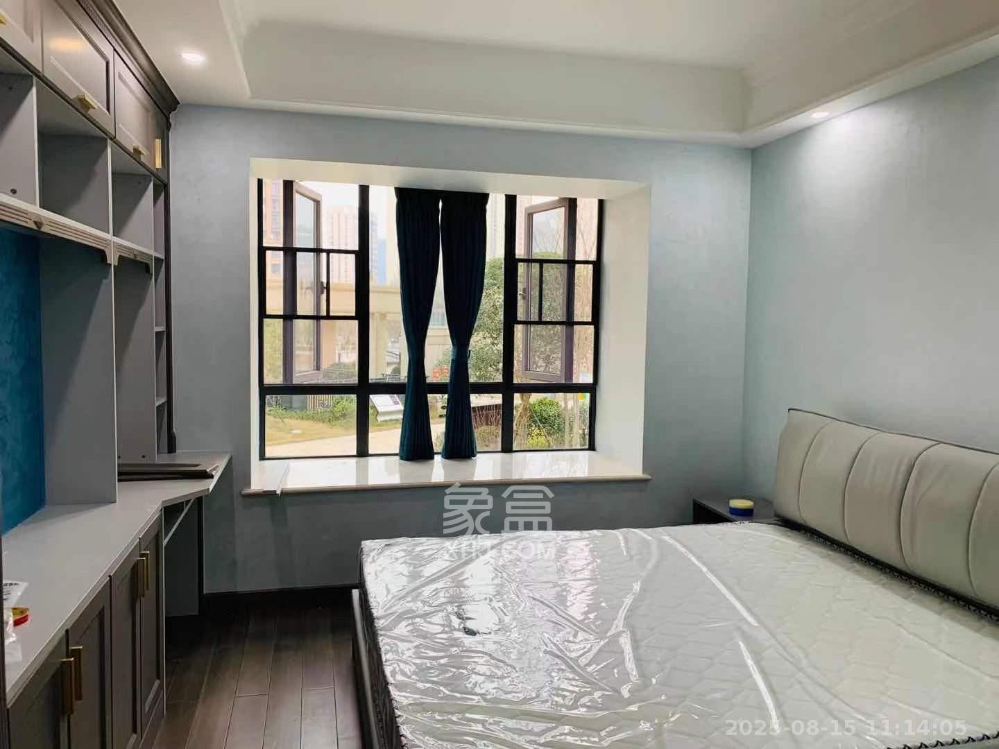 振业城三期  4室2厅2卫    4500.0元/月室内图