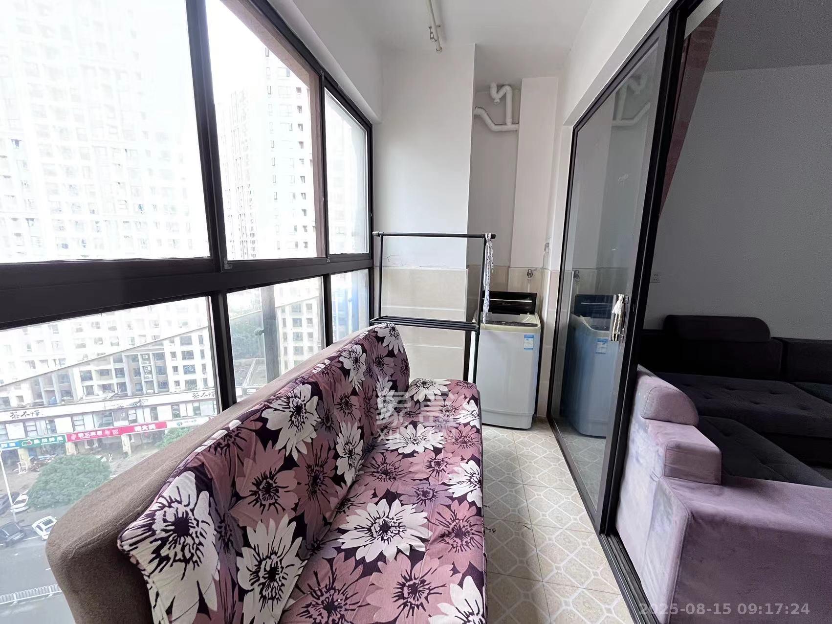 达美D6区 2室1厅1卫 2100.0元/月 达美D6区 2室1厅1卫 2100.0元/月室内图