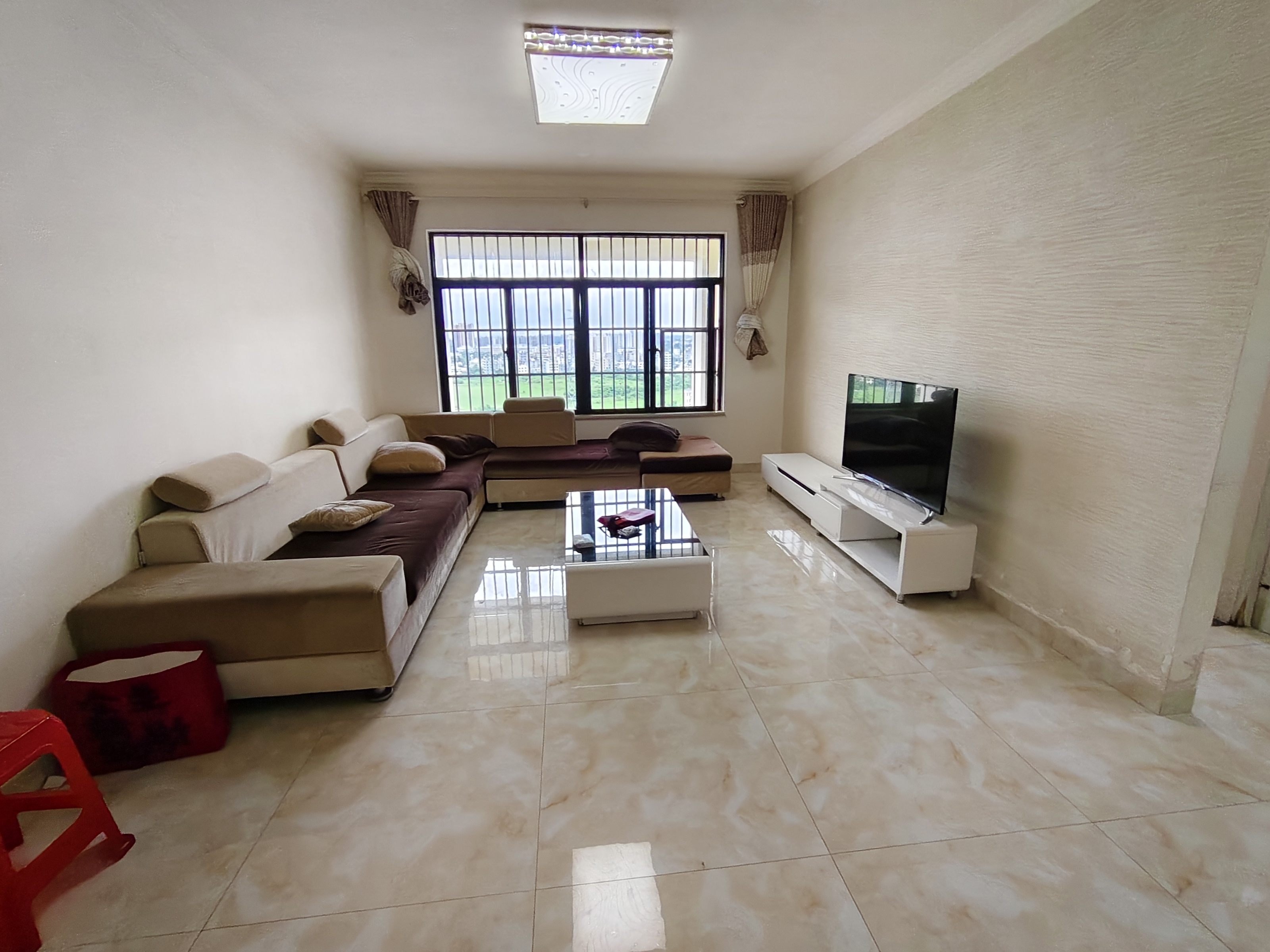 翡翠水城(住宅) 2室2厅1卫 2300.0元/月 翡翠水城(住宅) 2室2厅1卫 2300.0元/月室内图