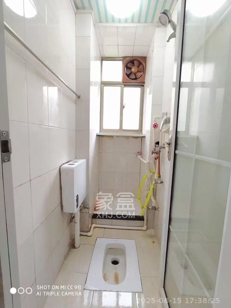湖南省军供总站（民政厅单位宿舍）  3室2厅1卫   2400.00元/月室内图