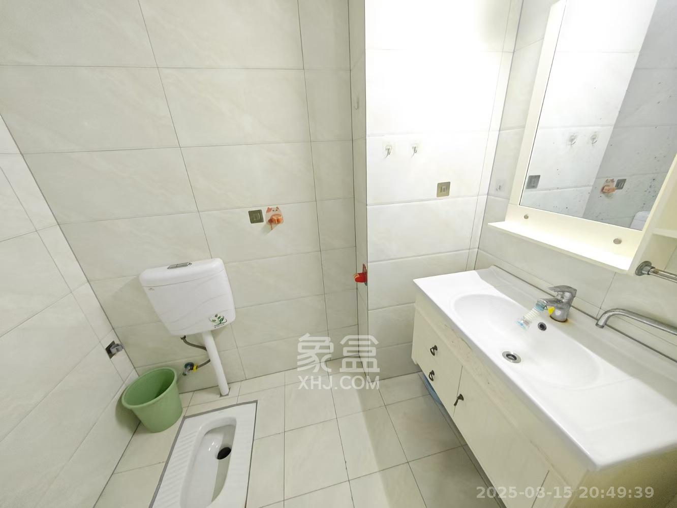 宏聚地中海 2室1厅2卫 1400.0元/月 宏聚地中海 2室1厅2卫 1400.0元/月室内图