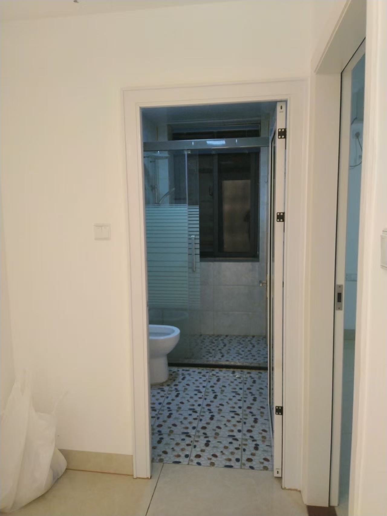 远大购物广场 3室2厅1卫 3000.0元/月 远大购物广场 3室2厅1卫 3000.0元/月室内图