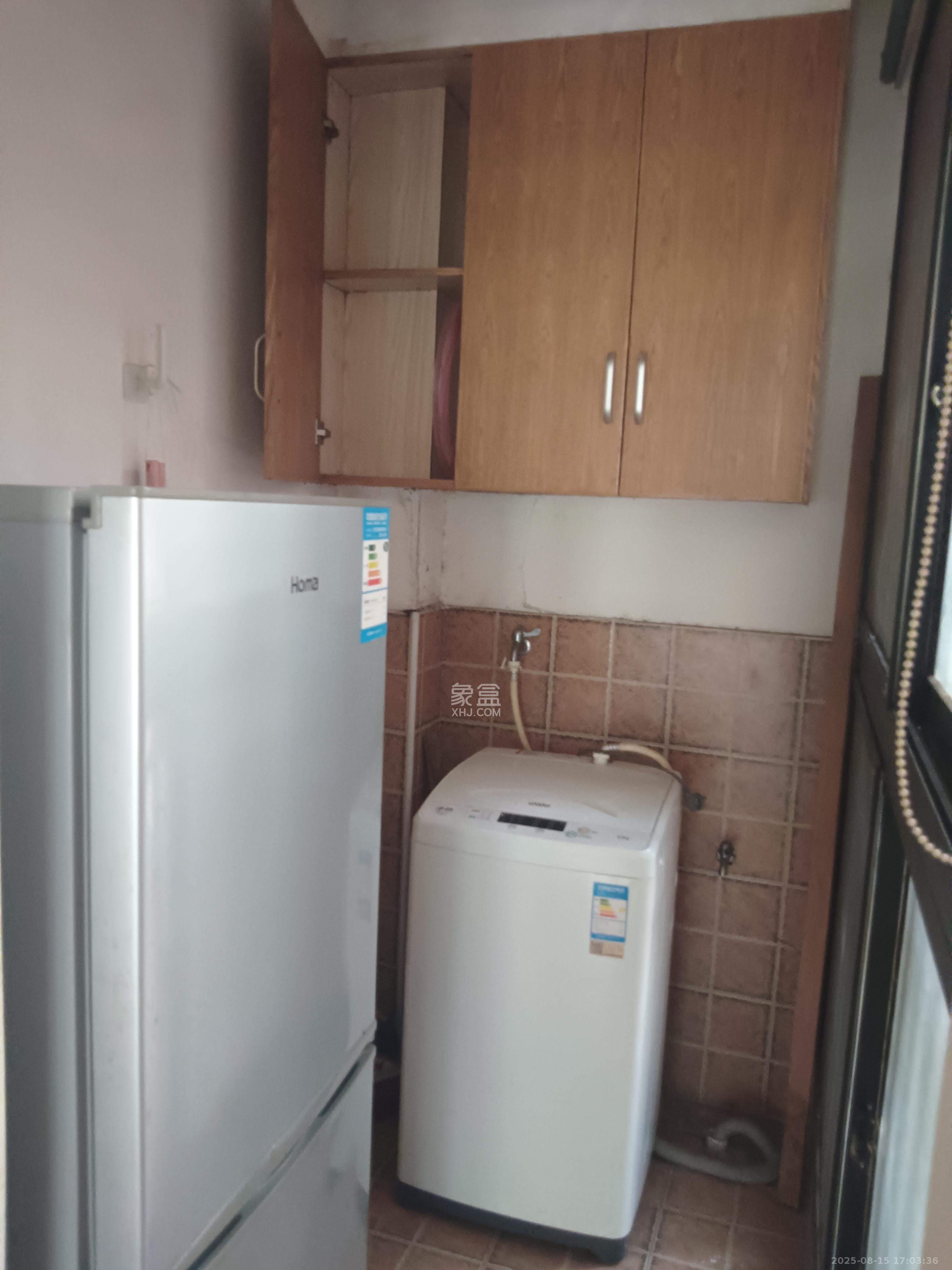 中鼎江岸花城 2室2厅1卫 1200.0元/月 中鼎江岸花城 2室2厅1卫 1200.0元/月室内图