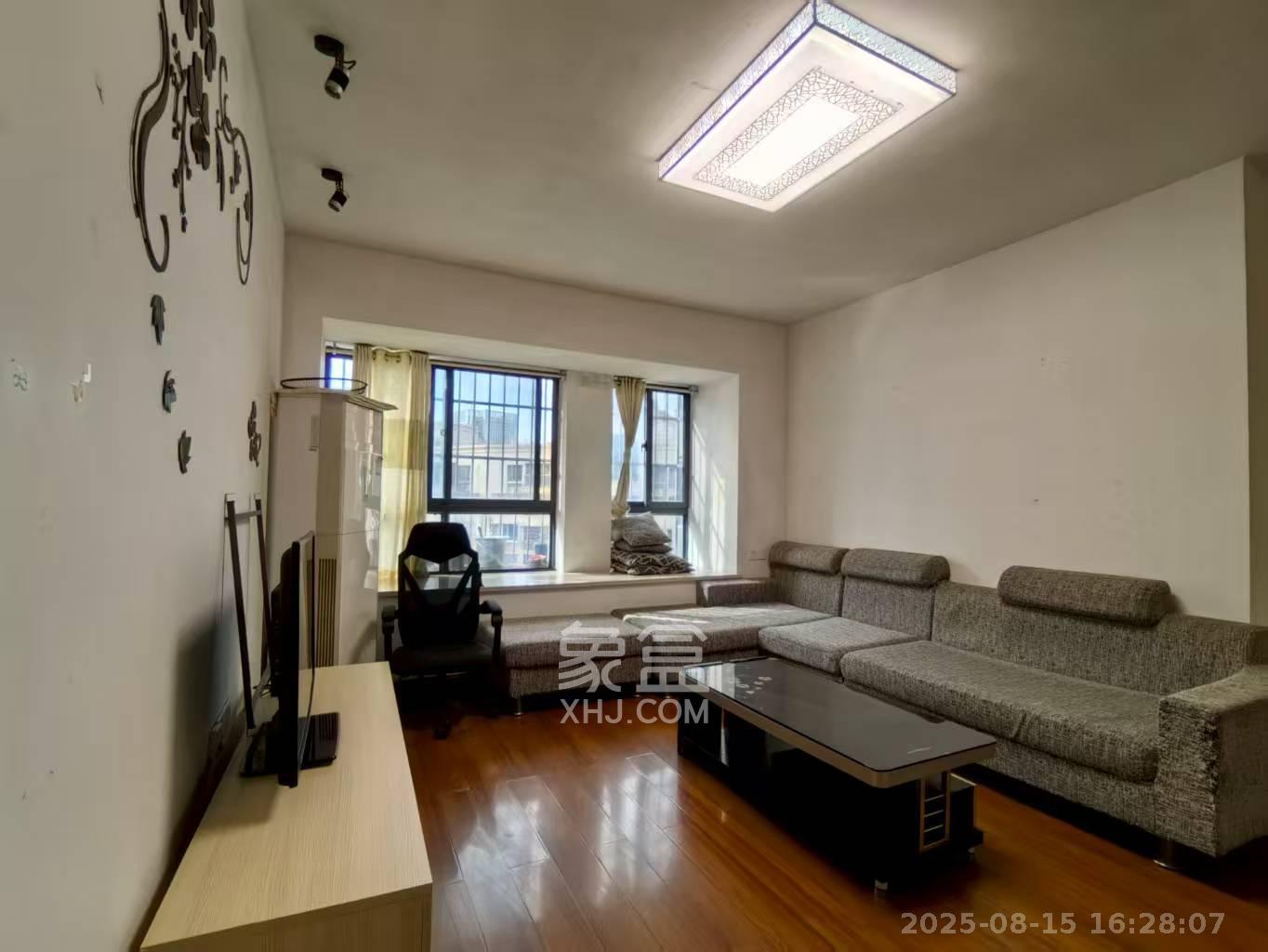 保利麓谷林语A区  3室2厅1卫    2400.0元/月 保利麓谷林语A区  3室2厅1卫    2400.0元/月室内图