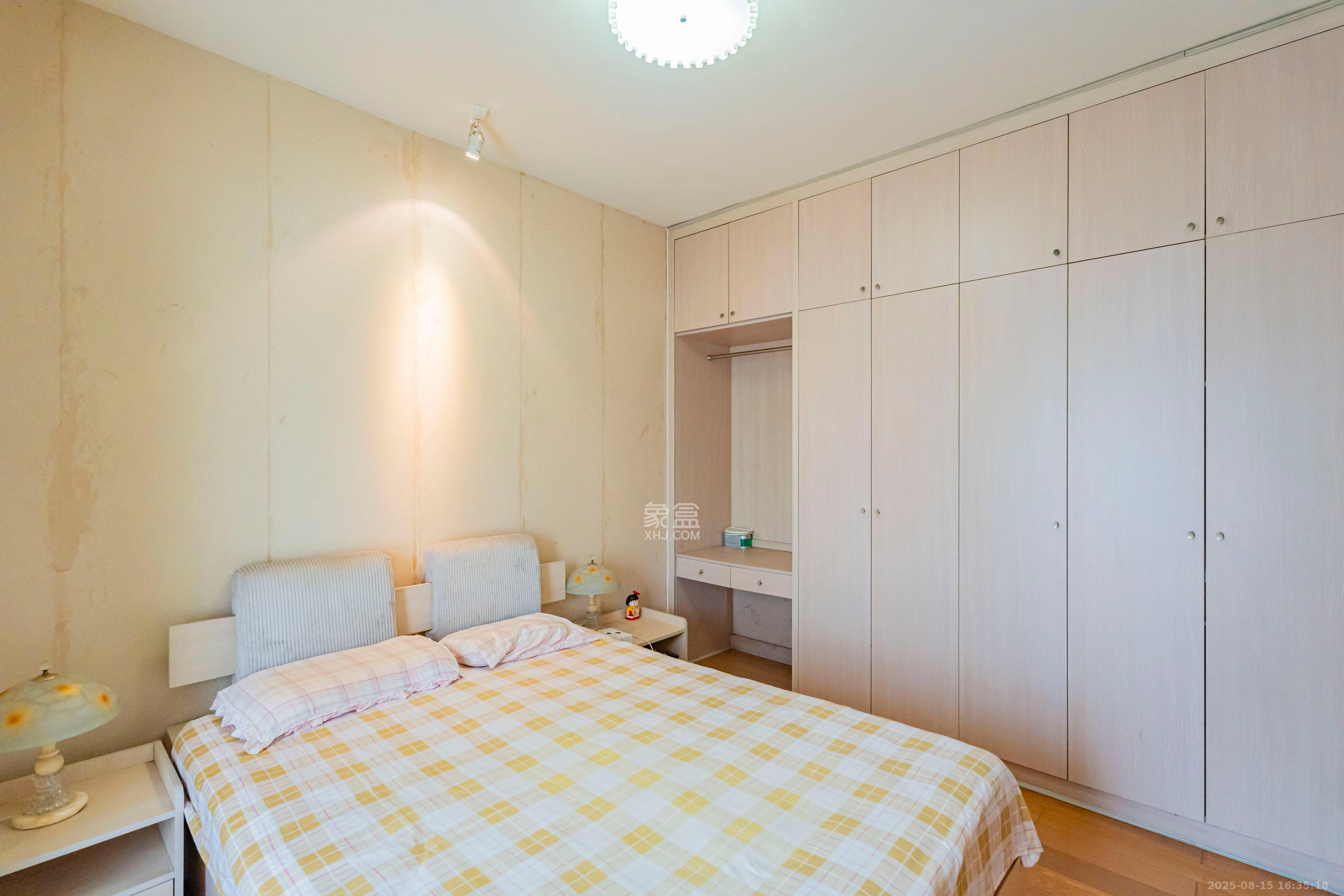 盛世美居荷园 3室2厅1卫 110.0万 盛世美居荷园 3室2厅1卫 110.0万卧室