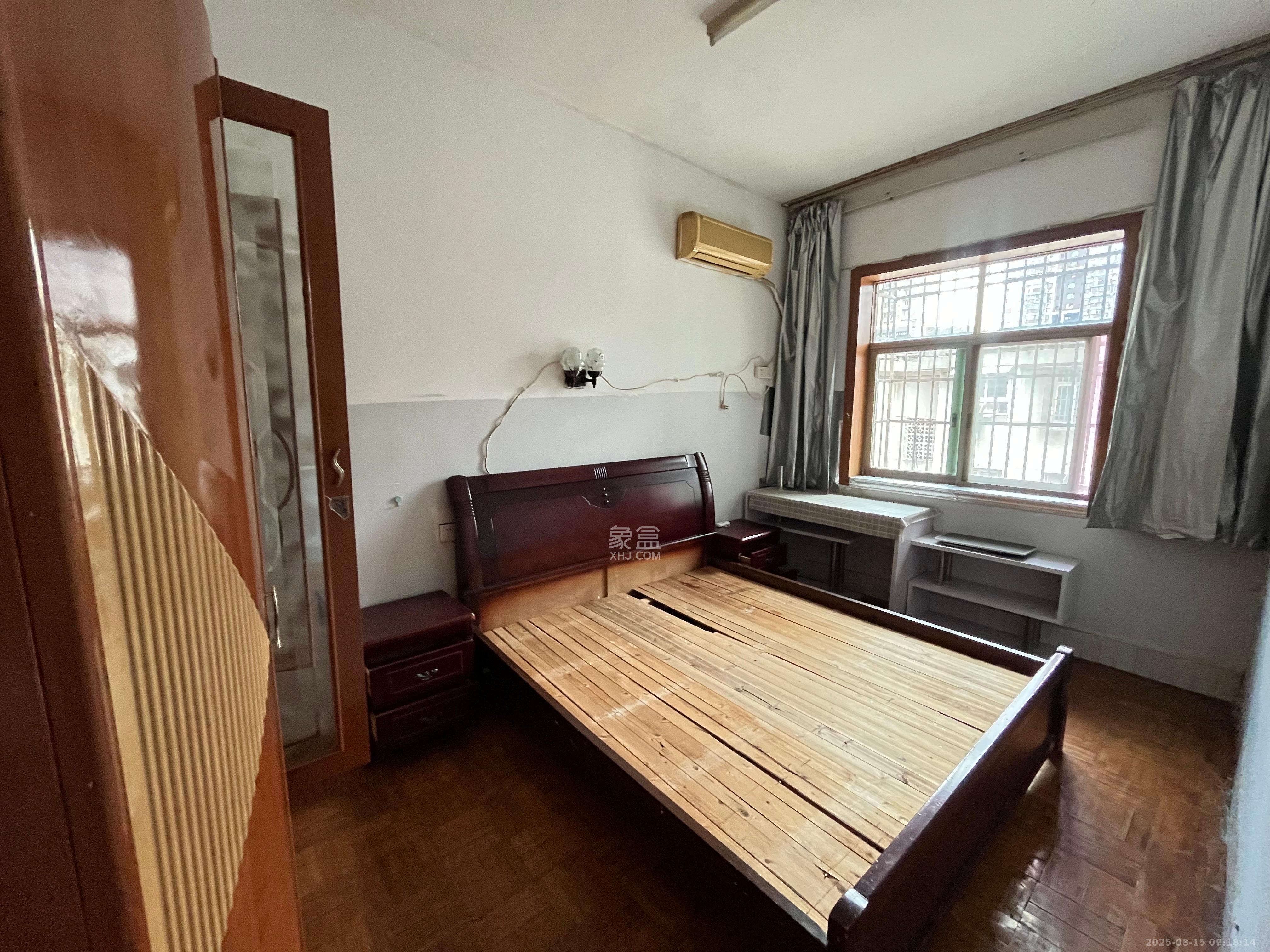 标准件厂宿舍(长沙标准件总厂宿舍) 2室1厅1卫 900.0元/月 标准件厂宿舍(长沙标准件总厂宿舍) 2室1厅1卫 900.0元/月室内图