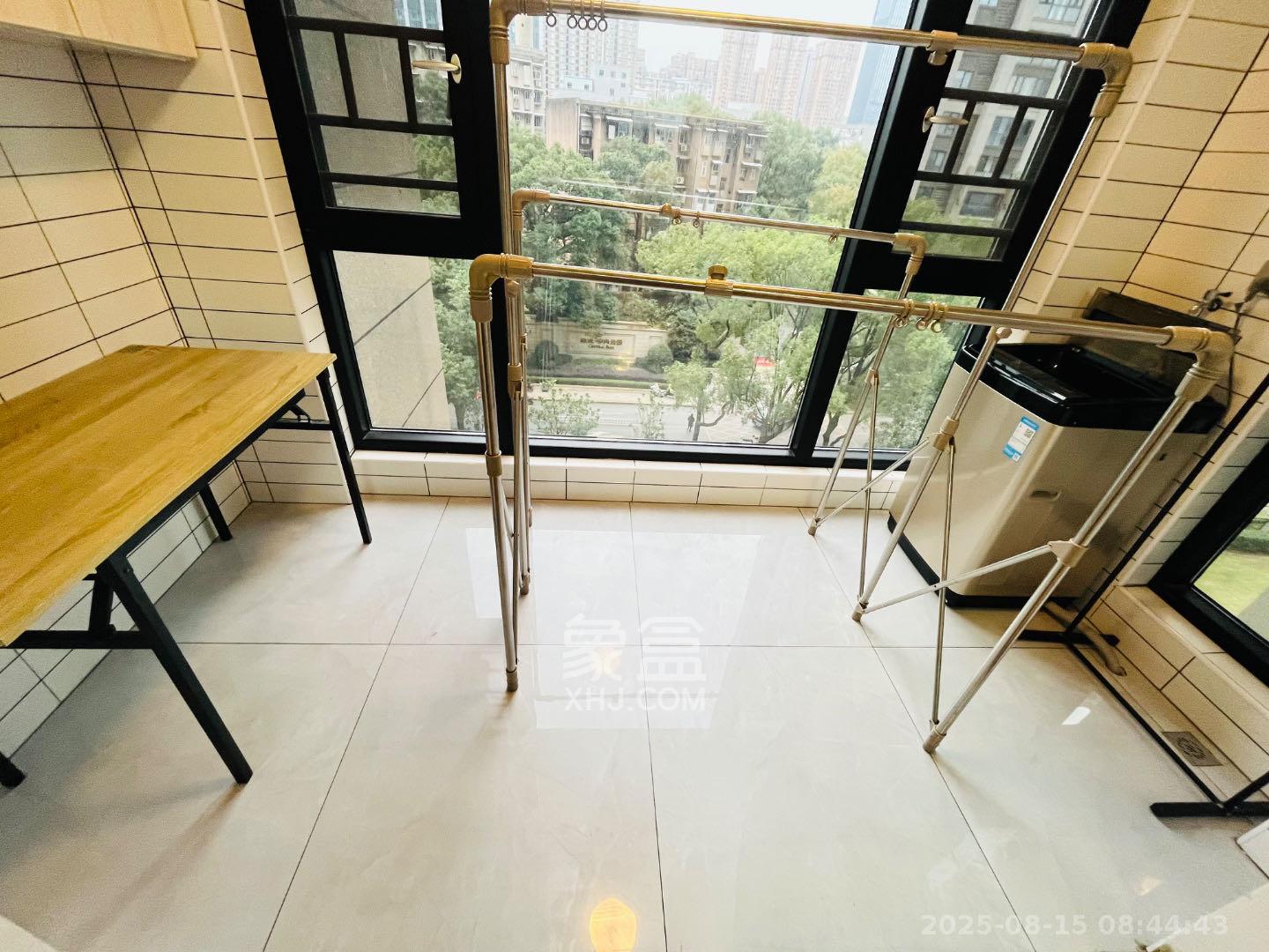 建发中央公园（建发美地）  3室2厅1卫   3500.00元/月室内图