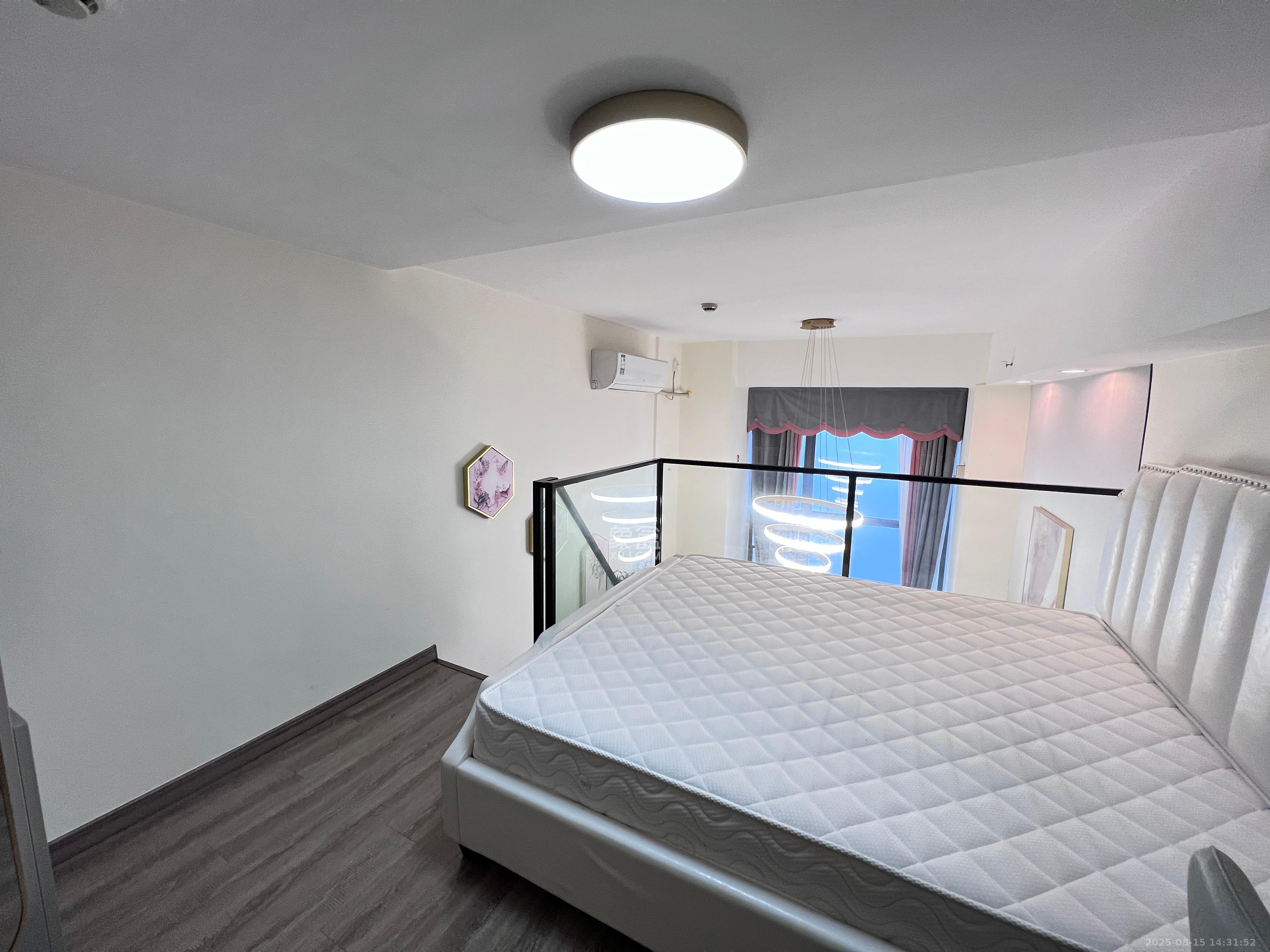 卓越浅水湾  1室0厅0卫    1900.0元/月室内图1