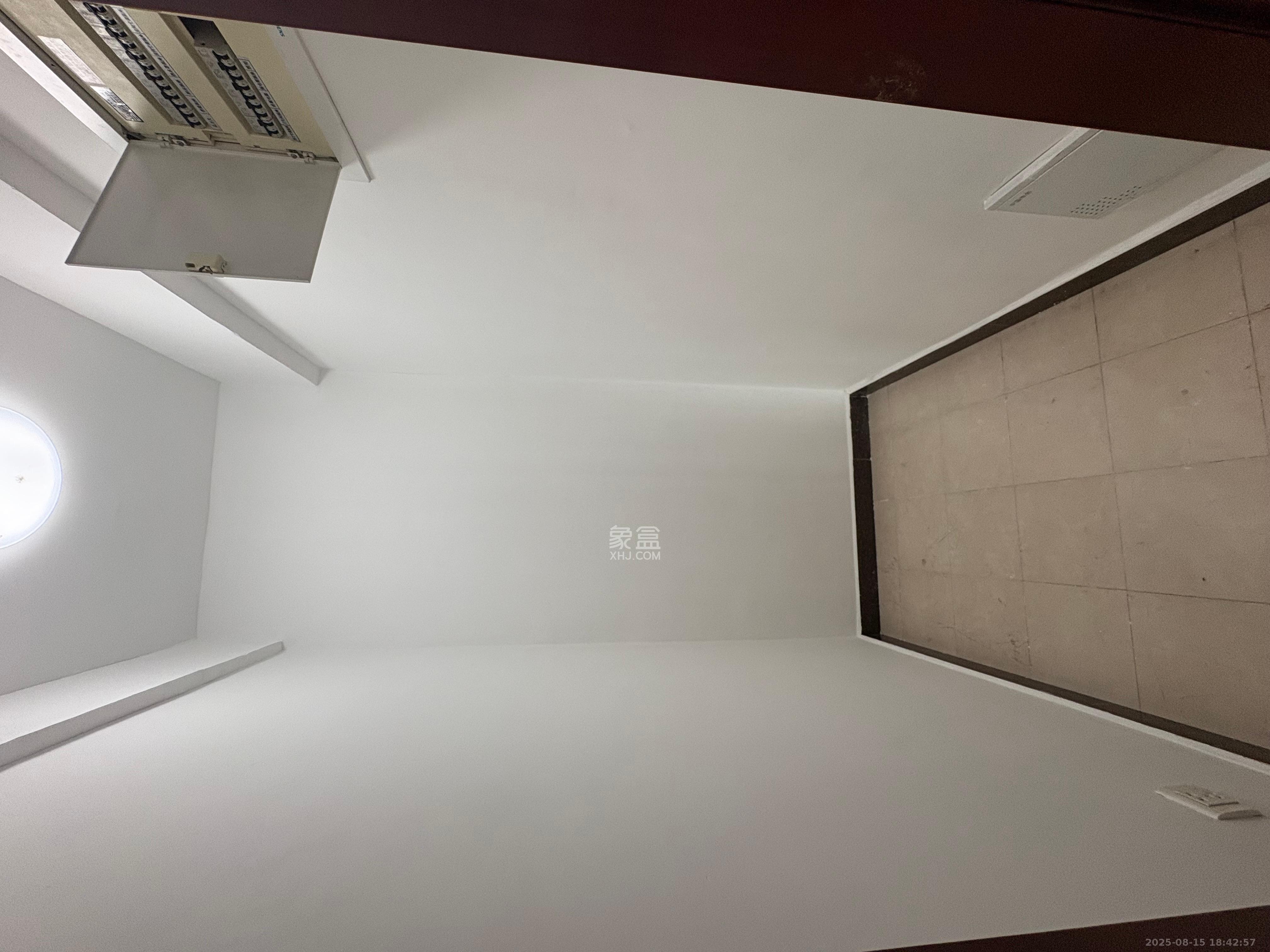 恒大雅苑 3室2厅1卫 2500.0元/月 恒大雅苑 3室2厅1卫 2500.0元/月室内图