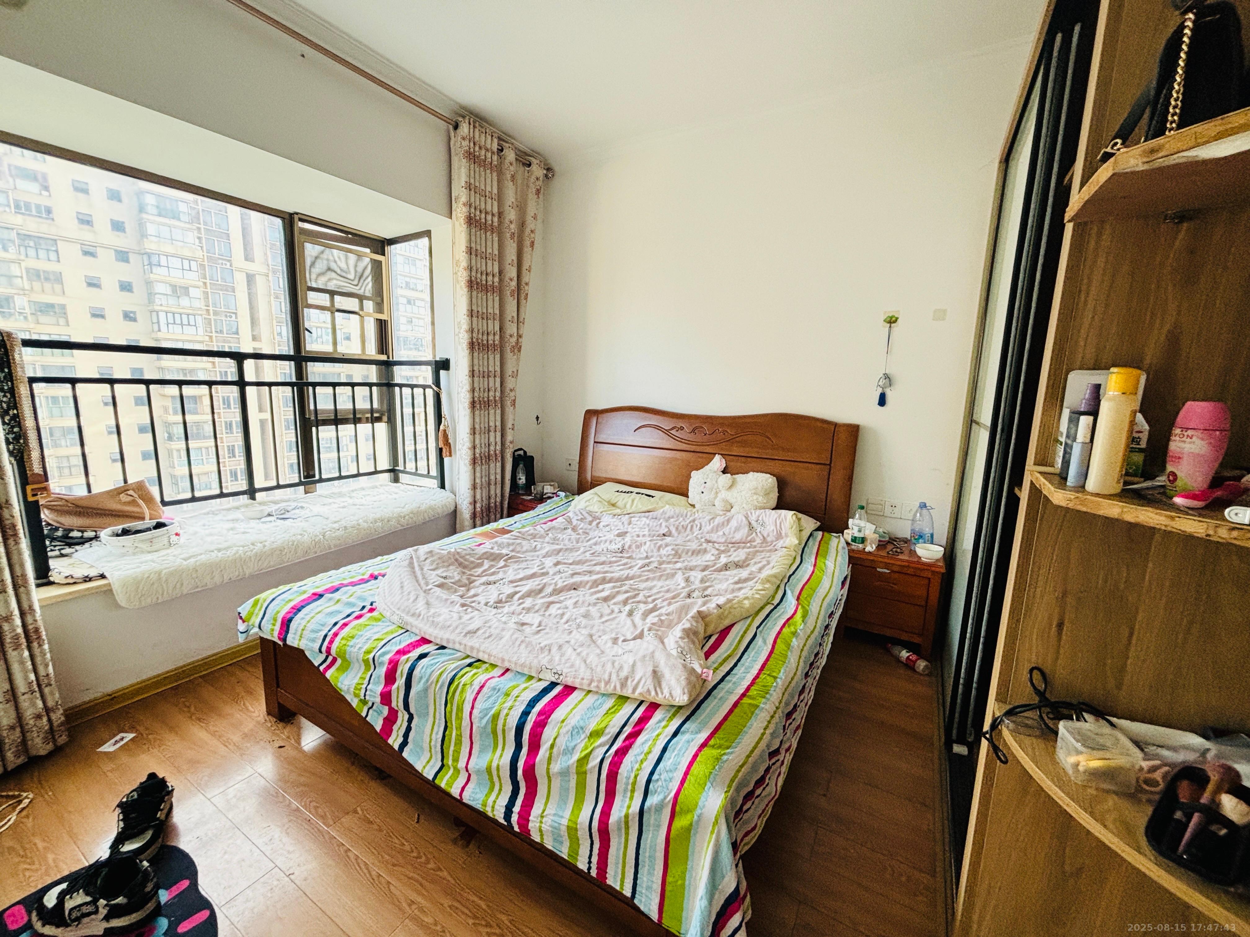 江山帝景哈佛  1室0厅0卫    2000.0元/月 江山帝景哈佛  1室0厅0卫    2000.0元/月室内图