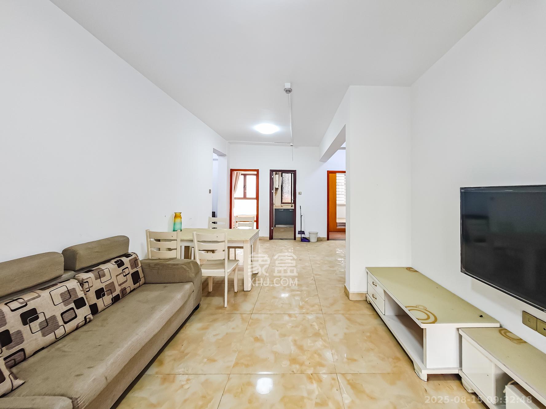 绿地海外滩一期 3室1厅1卫 1900.0元/月 绿地海外滩一期 3室1厅1卫 1900.0元/月室内图