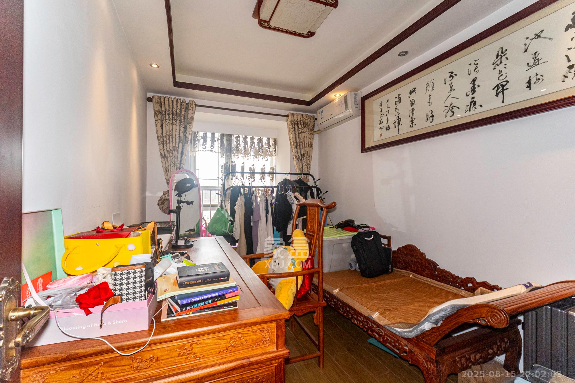 恒广国际景园一二区  4室2厅2卫    131.0万 恒广国际景园一二区  4室2厅2卫    131.0万卧室