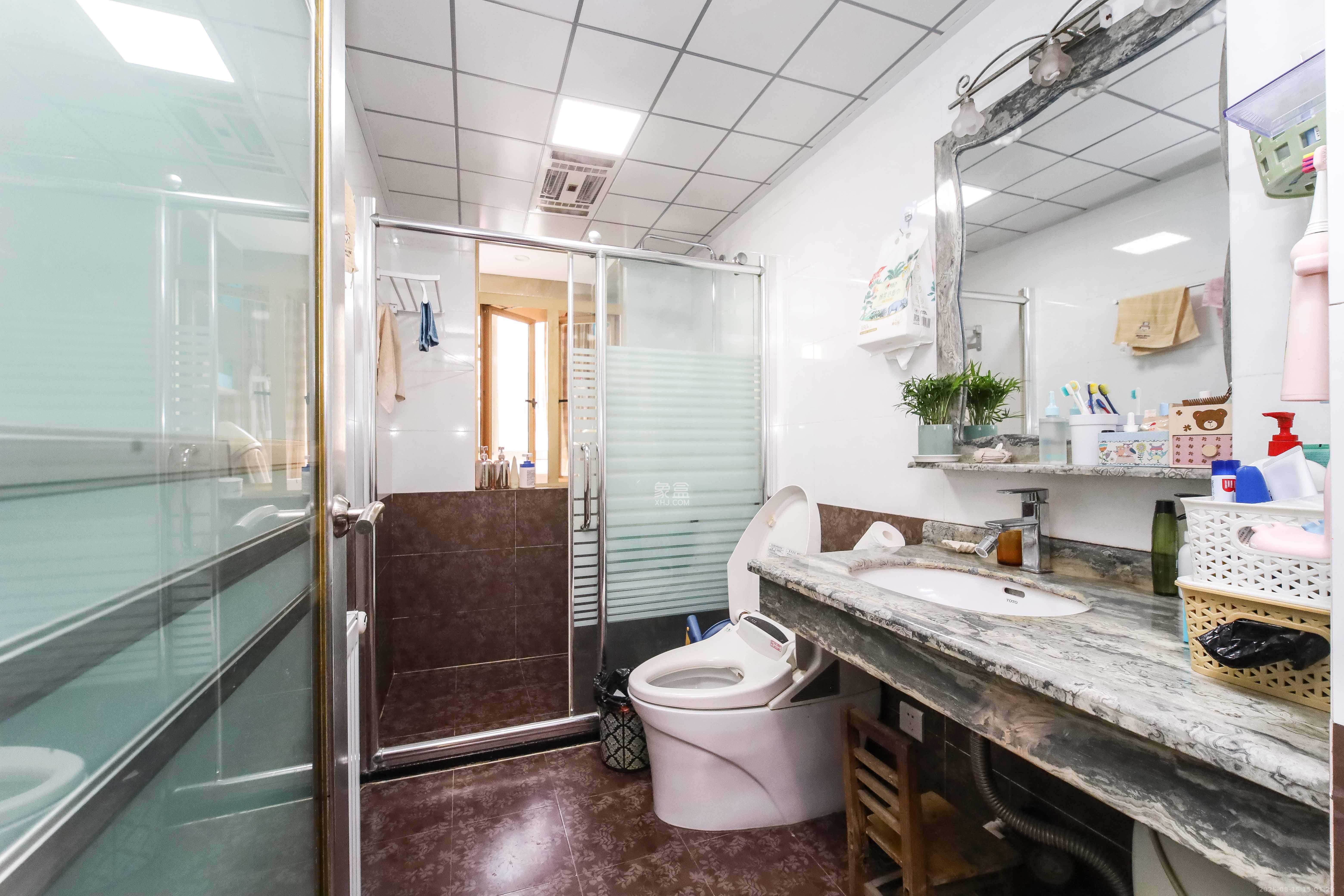 水云间  4室2厅4卫    388.0万 水云间  4室2厅4卫    388.0万卫生间