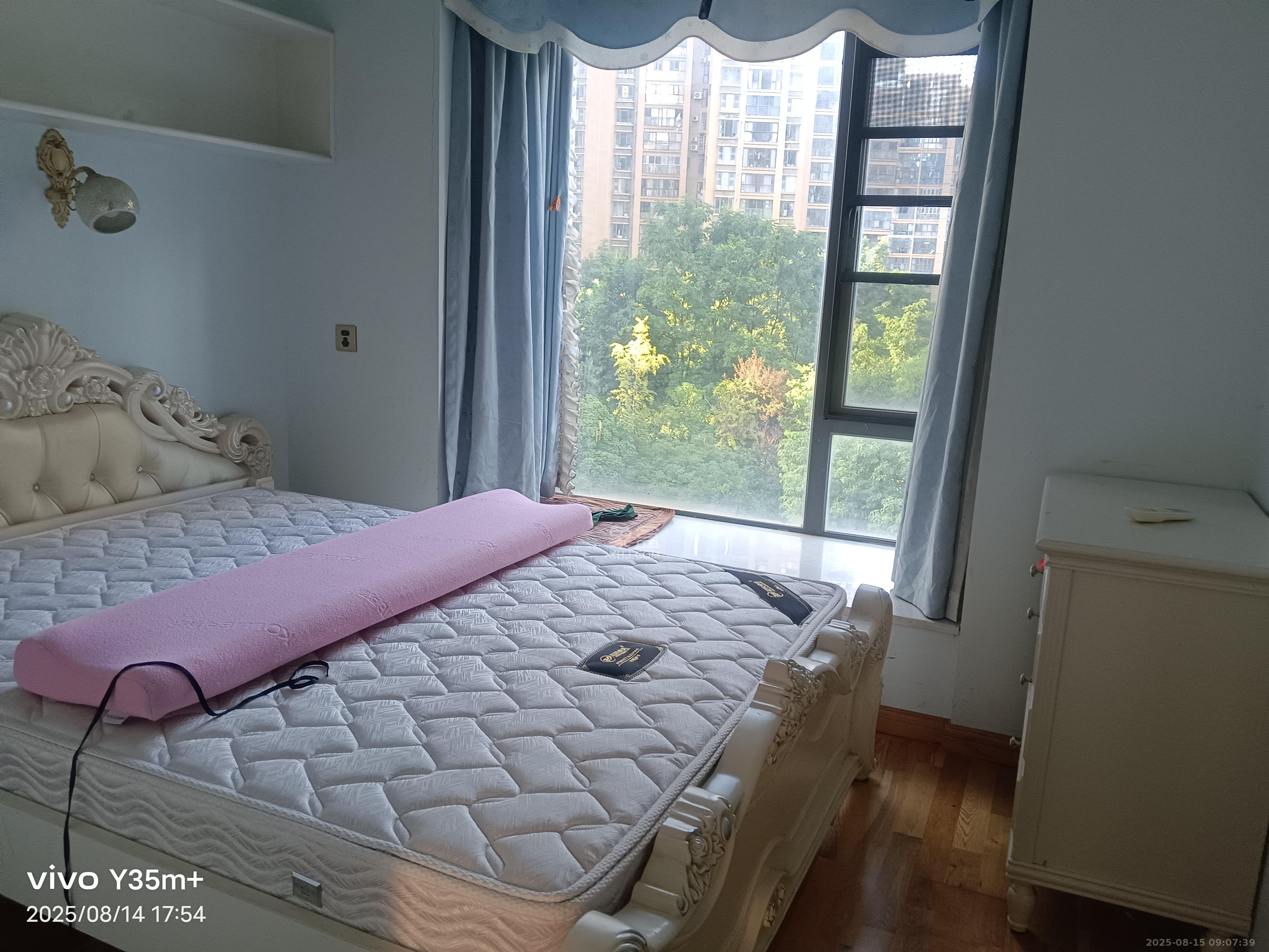 鑫远御文台一期 3室2厅2卫 3000.0元/月 鑫远御文台一期 3室2厅2卫 3000.0元/月室内图