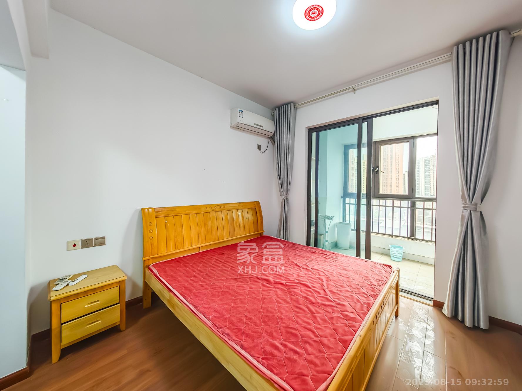 绿地海外滩一期 3室1厅1卫 1900.0元/月 绿地海外滩一期 3室1厅1卫 1900.0元/月室内图