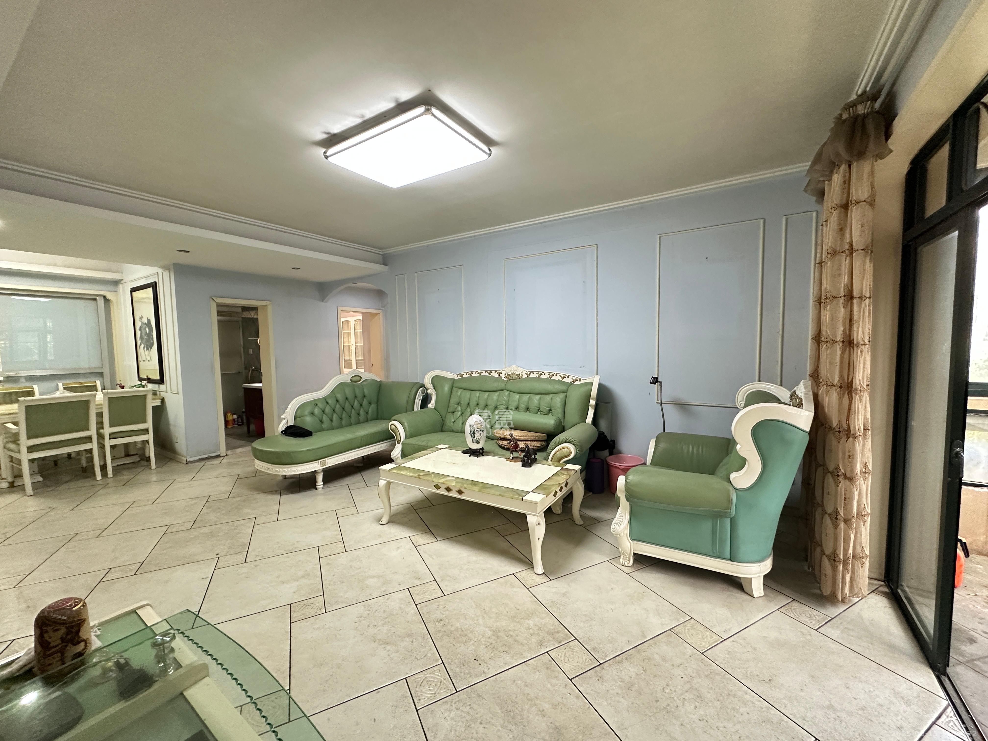 世嘉国际华城 3室2厅1卫 2600.0元/月 世嘉国际华城 3室2厅1卫 2600.0元/月室内图