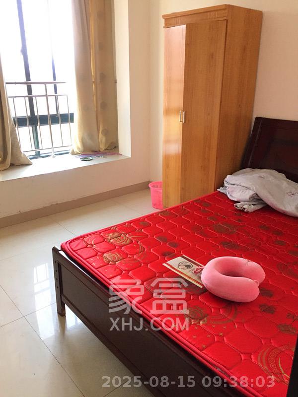 尊邸华庭 4室2厅2卫 2200.0元/月 尊邸华庭 4室2厅2卫 2200.0元/月室内图