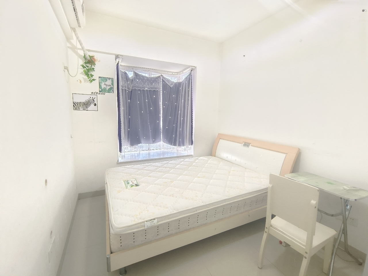 宝源花园 3室2厅1卫 2600.0元/月 宝源花园 3室2厅1卫 2600.0元/月室内图