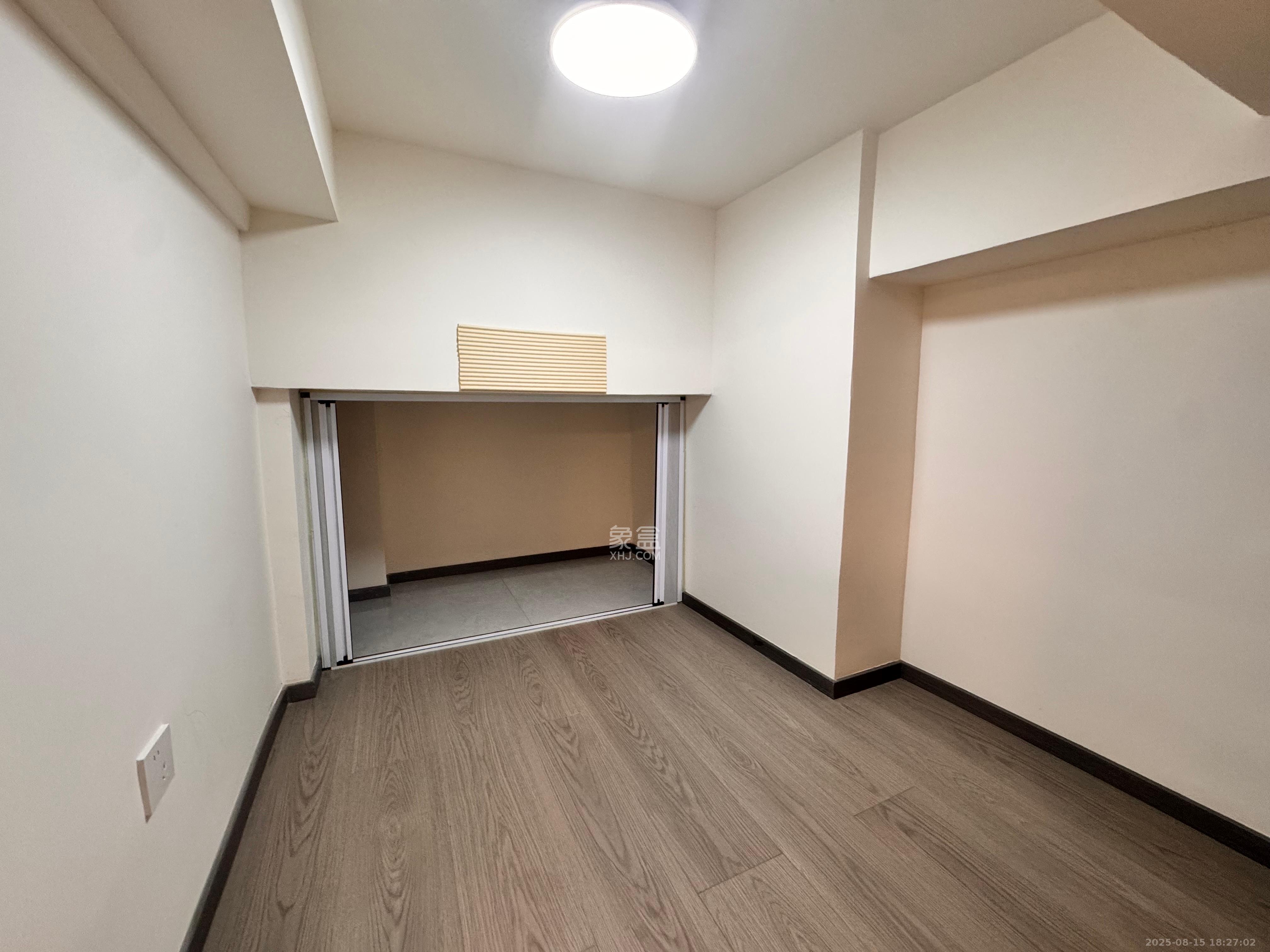 卡地亚公寓  2室1厅1卫    2000.0元/月室内图
