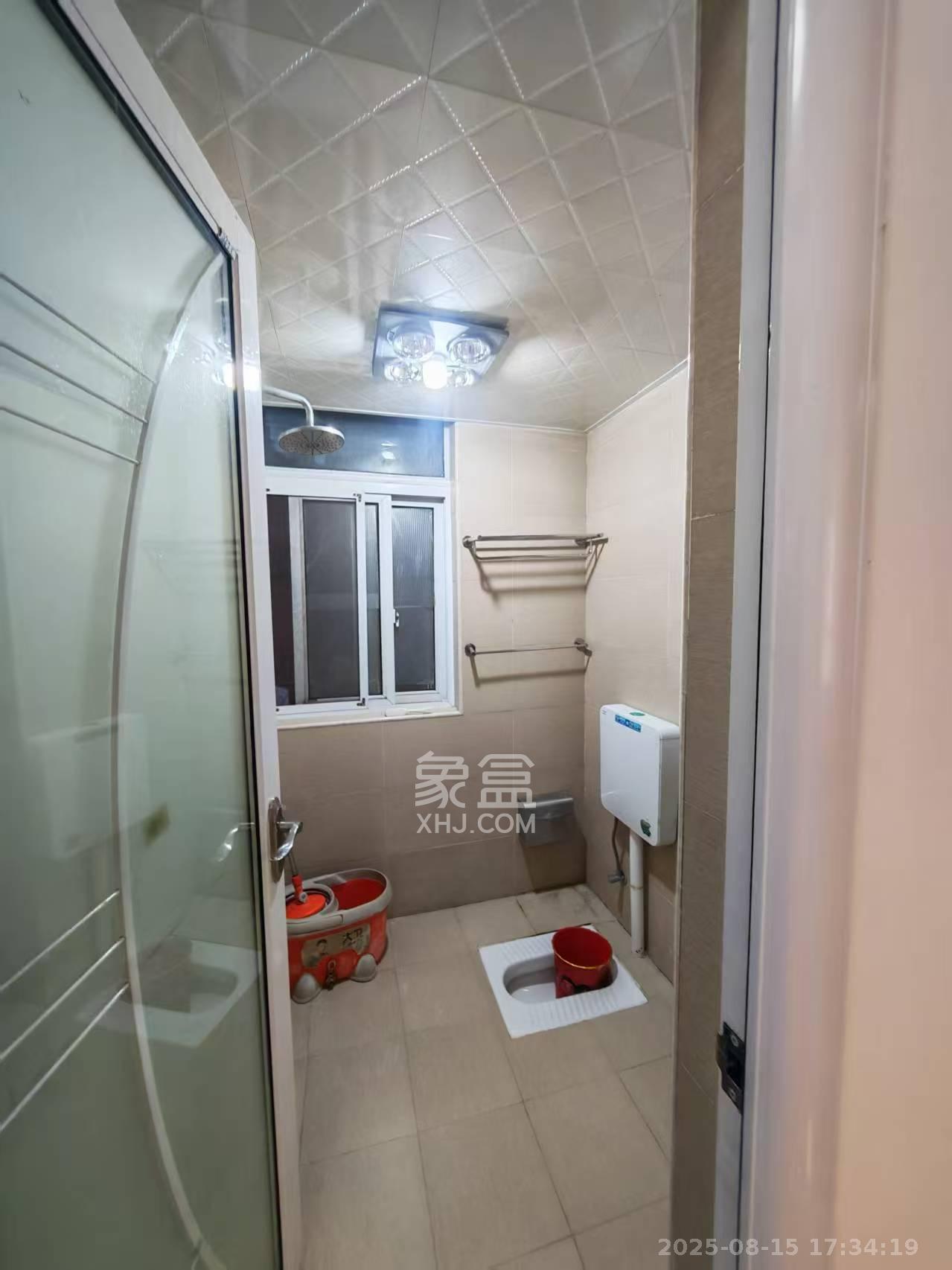 凯富南方鑫城  3室2厅1卫    2500.0元/月 凯富南方鑫城  3室2厅1卫    2500.0元/月室内图