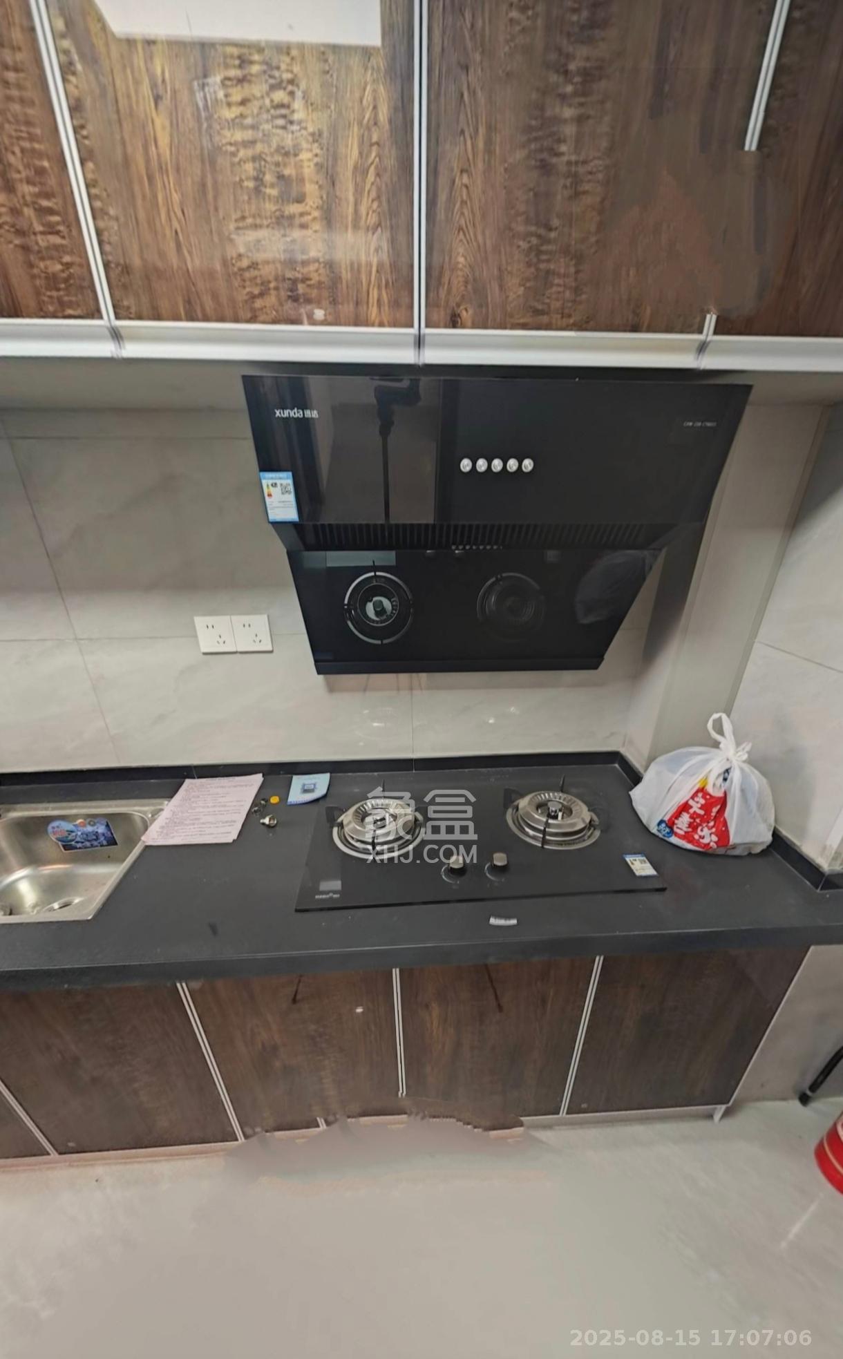 长房八方里（长房公园里）   60.0㎡      2100.0元/月室内图