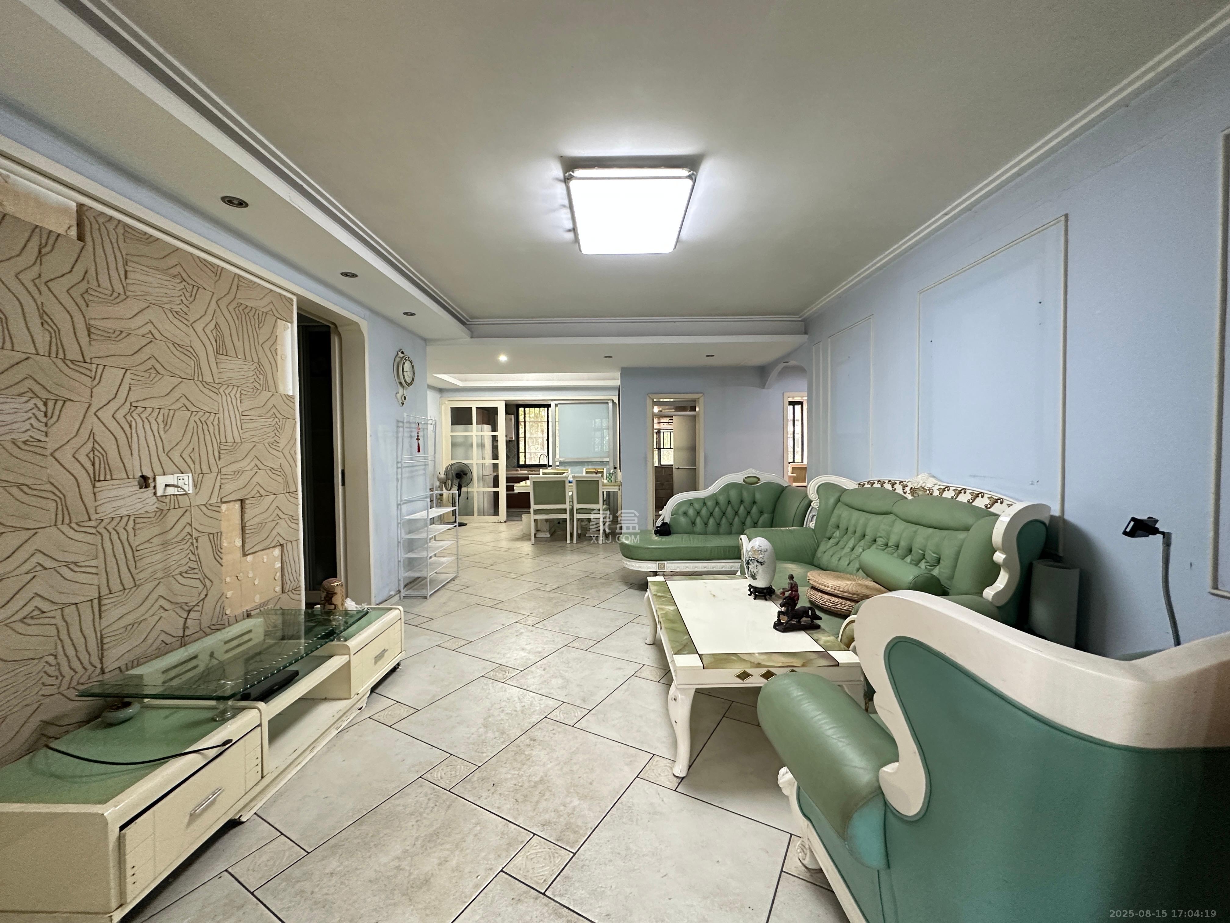 世嘉国际华城 3室2厅1卫 2600.0元/月 世嘉国际华城 3室2厅1卫 2600.0元/月室内图