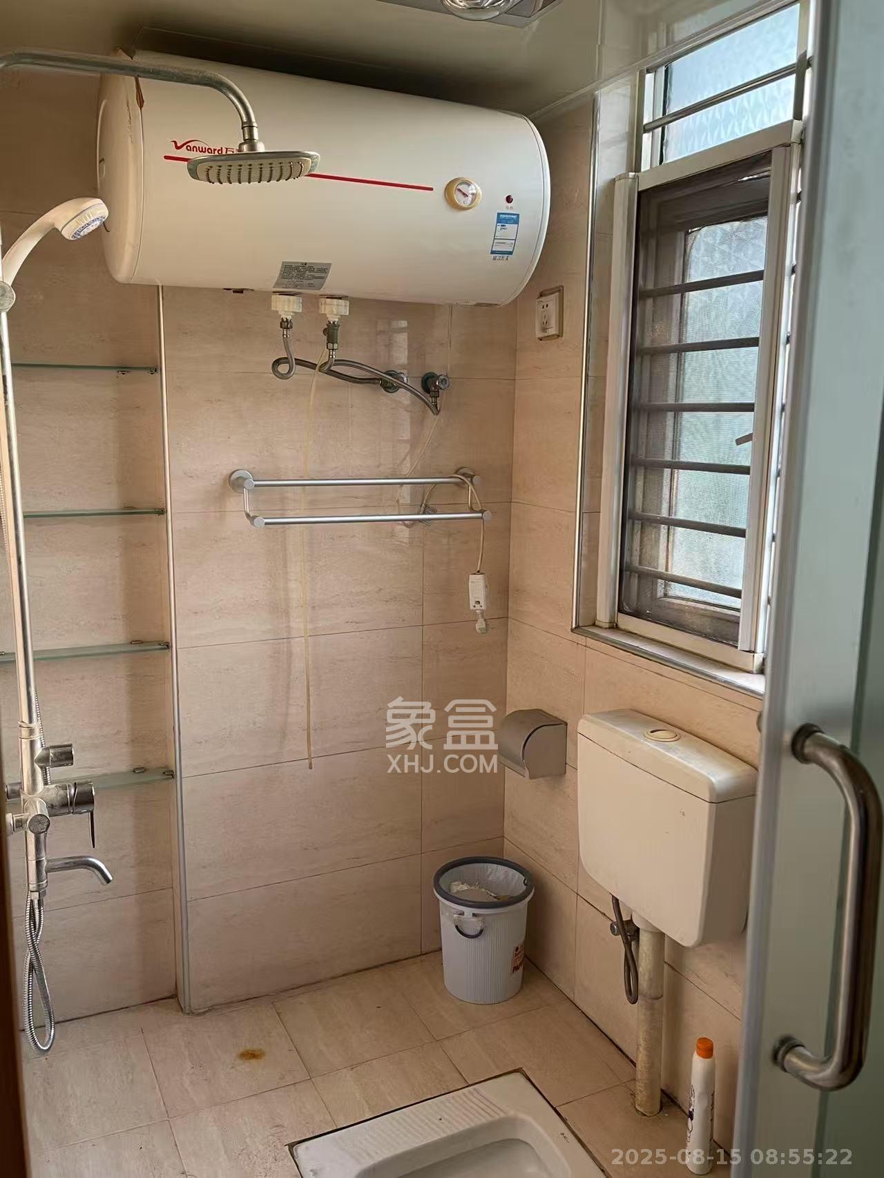 山语城一期  3室2厅1卫    2100.0元/月 山语城一期  3室2厅1卫    2100.0元/月室内图