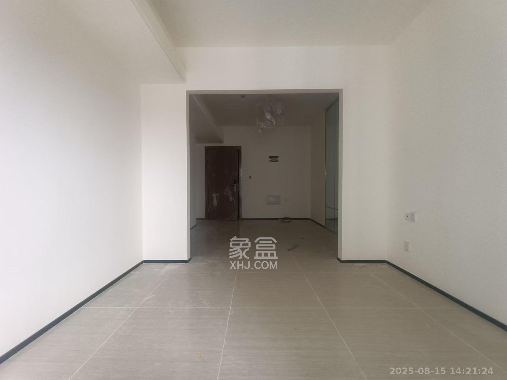 恒大金融广场  1室1厅1卫    2400.0元/月 恒大金融广场  1室1厅1卫    2400.0元/月室内图