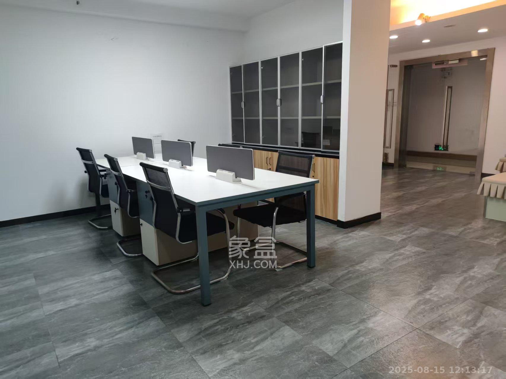 人瑞潇湘国际  2室1厅1卫    5600.0元/月 人瑞潇湘国际  2室1厅1卫    5600.0元/月室内图