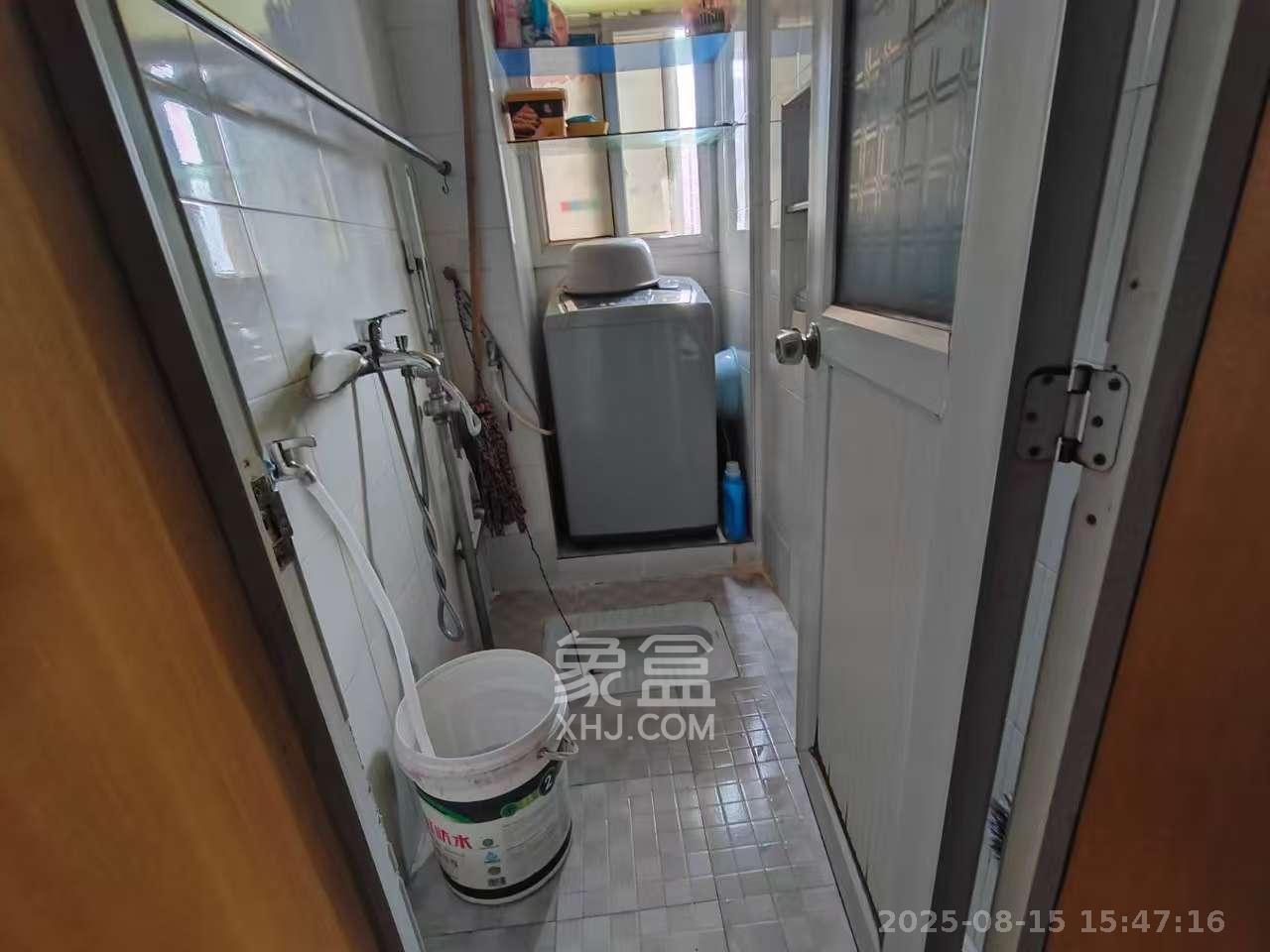文艺新村  2室1厅1卫   1600.00元/月室内图