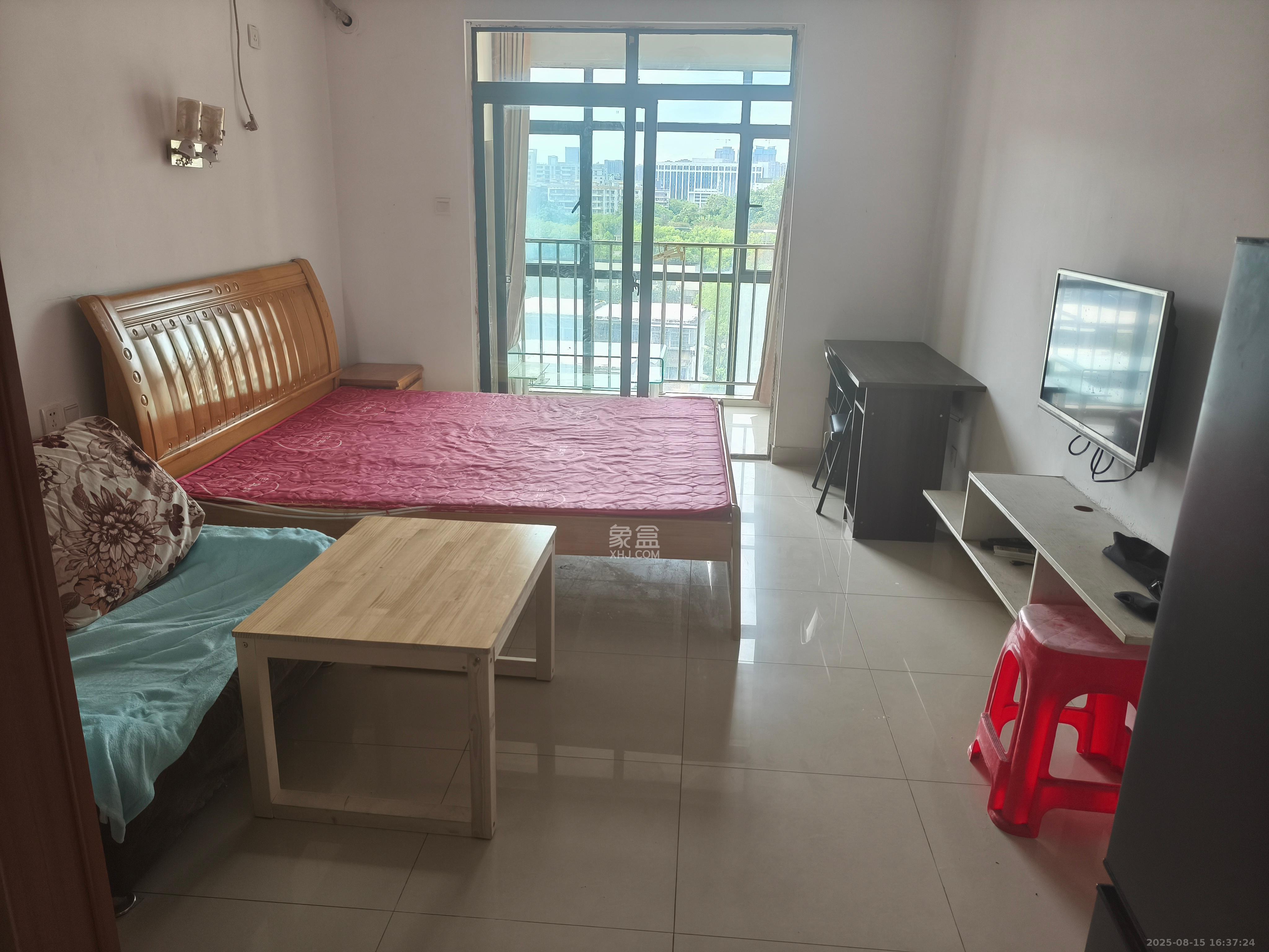 恒万西溪里 1室1厅1卫 1400.0元/月 恒万西溪里 1室1厅1卫 1400.0元/月室内图