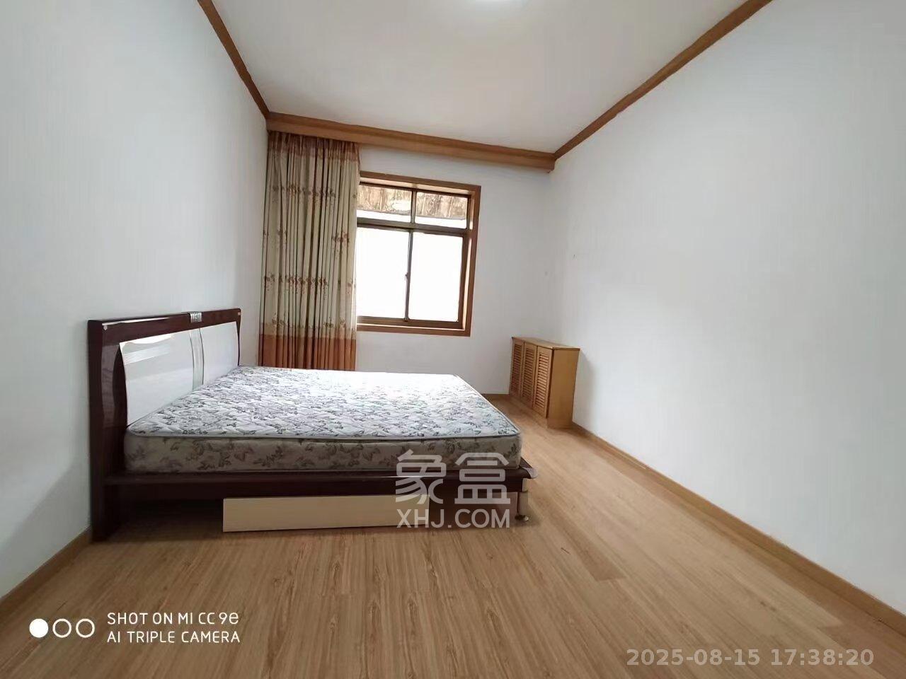 湖南省军供总站（民政厅单位宿舍）  3室2厅1卫   2400.00元/月室内图