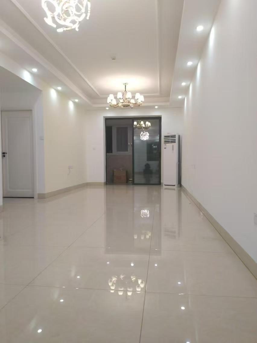 远大购物广场 3室2厅1卫 3000.0元/月 远大购物广场 3室2厅1卫 3000.0元/月室内图