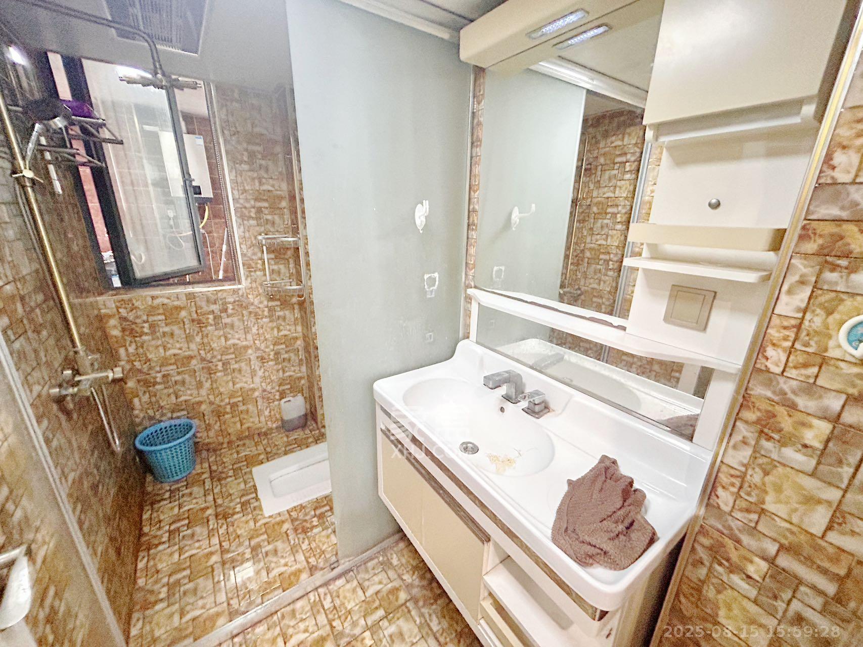 中城丽景香山园 3室2厅1卫 3200.0元/月 中城丽景香山园 3室2厅1卫 3200.0元/月室内图