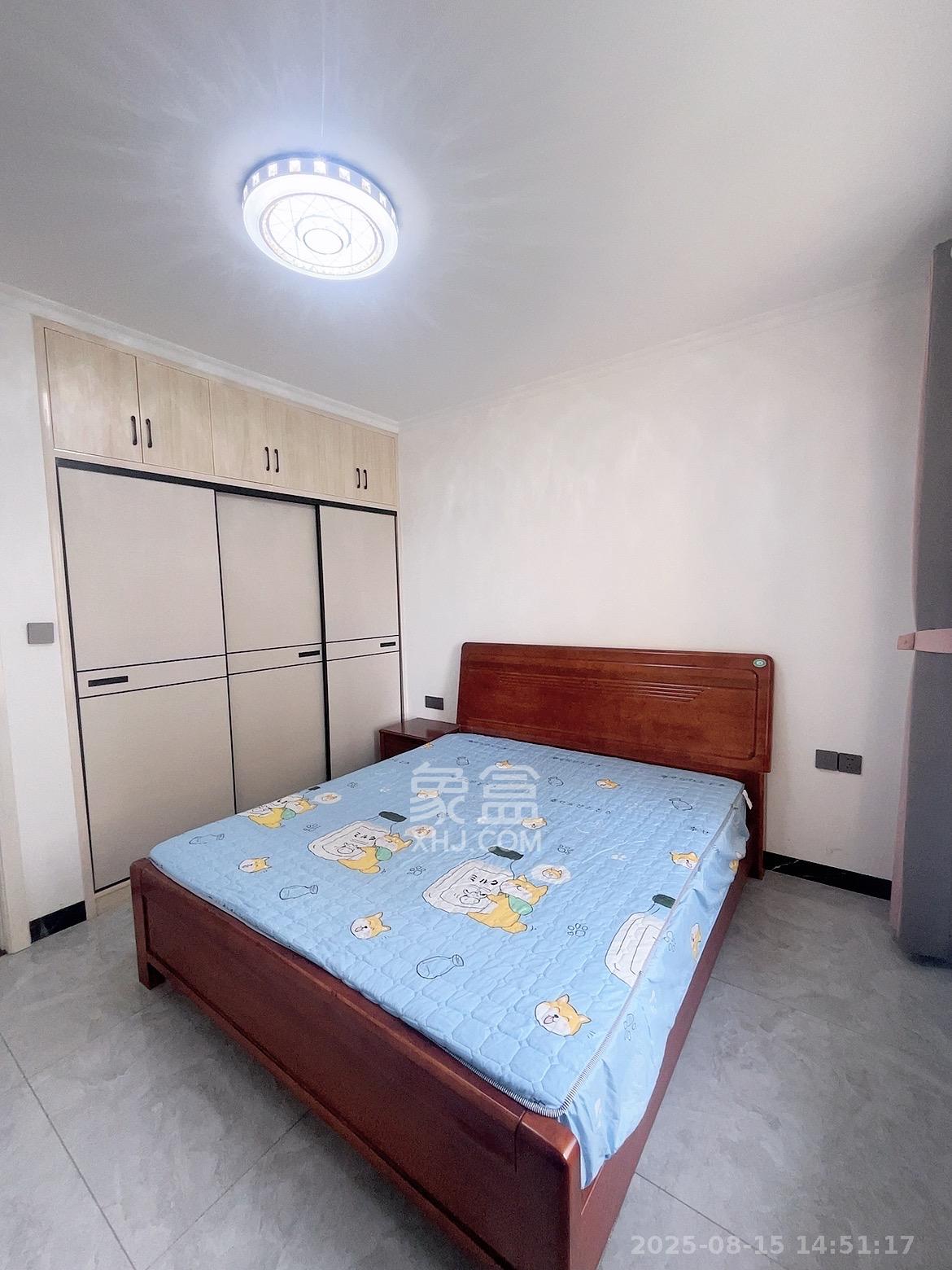 金南家园三期 3室2厅1卫 2600.0元/月 金南家园三期 3室2厅1卫 2600.0元/月室内图