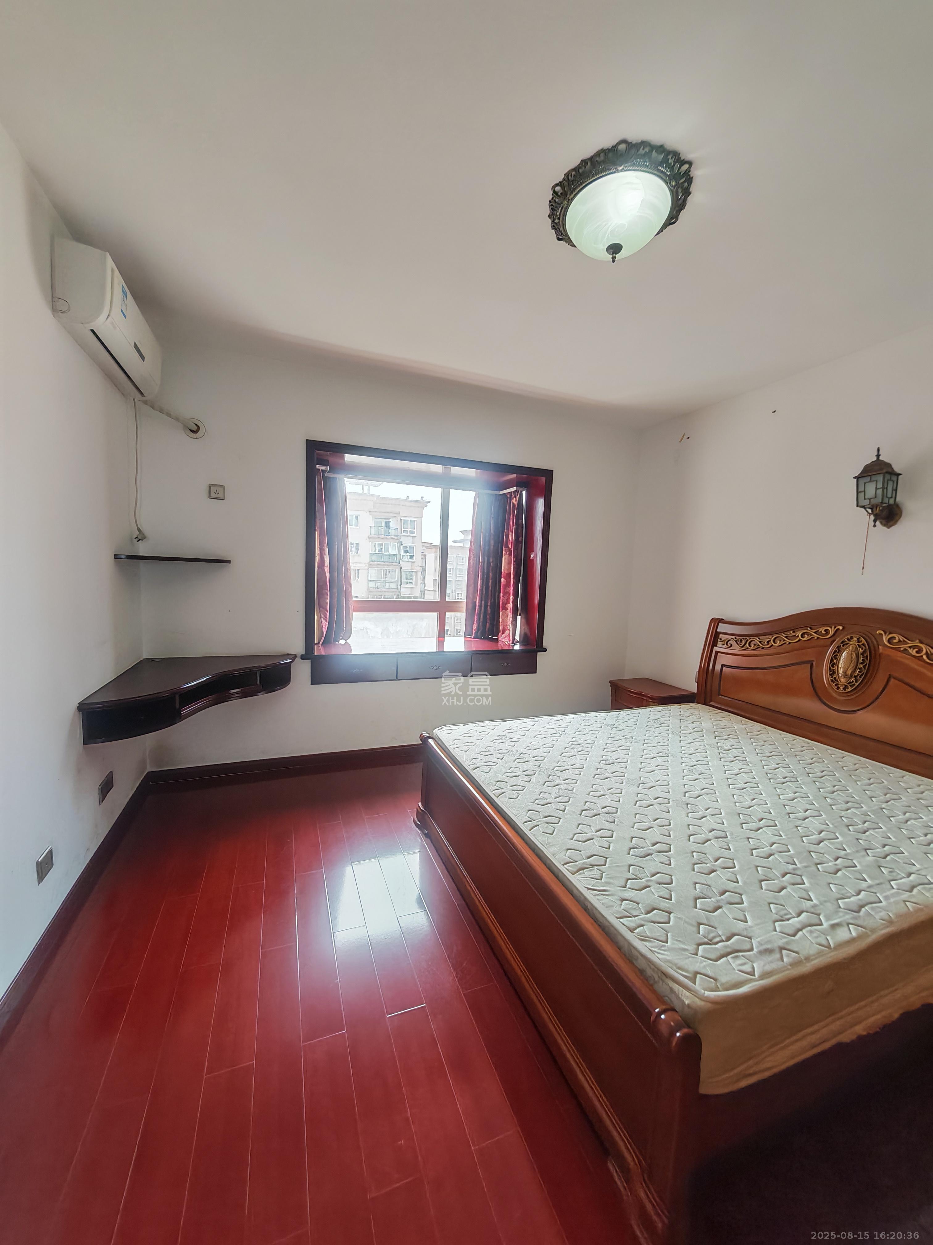 鑫天山城明珠 4室2厅2卫 1900.0元/月 鑫天山城明珠 4室2厅2卫 1900.0元/月室内图