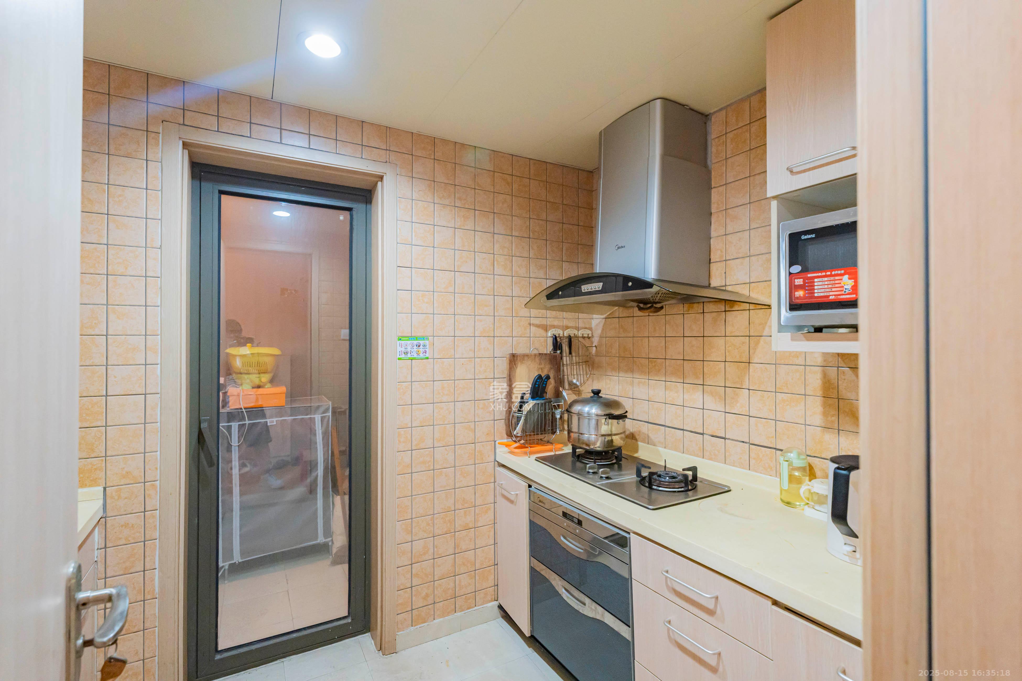 盛世美居荷园 3室2厅1卫 110.0万 盛世美居荷园 3室2厅1卫 110.0万厨房