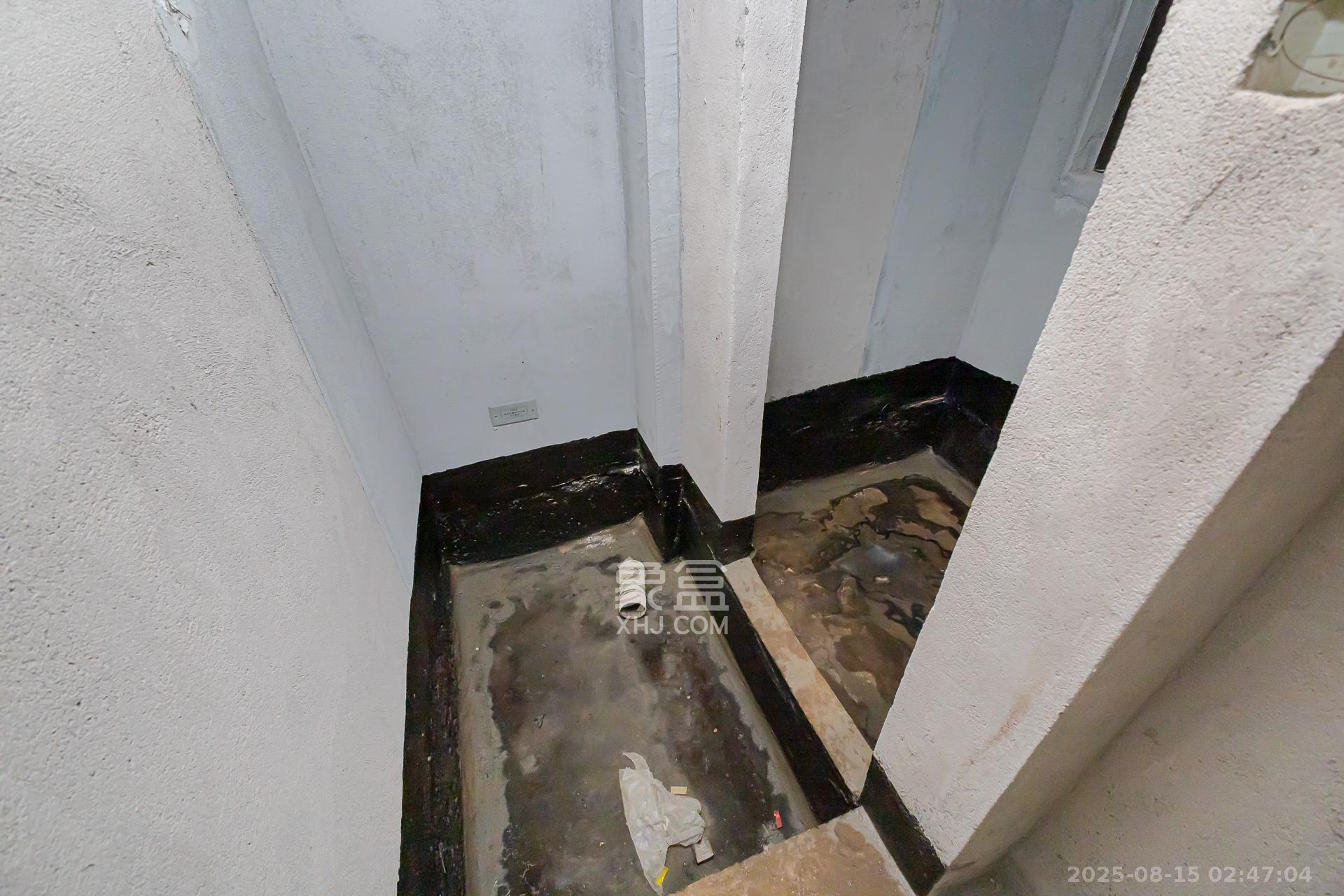 润和湘江天地D区 4室2厅2卫 136.0万 润和湘江天地D区 4室2厅2卫 136.0万卫生间