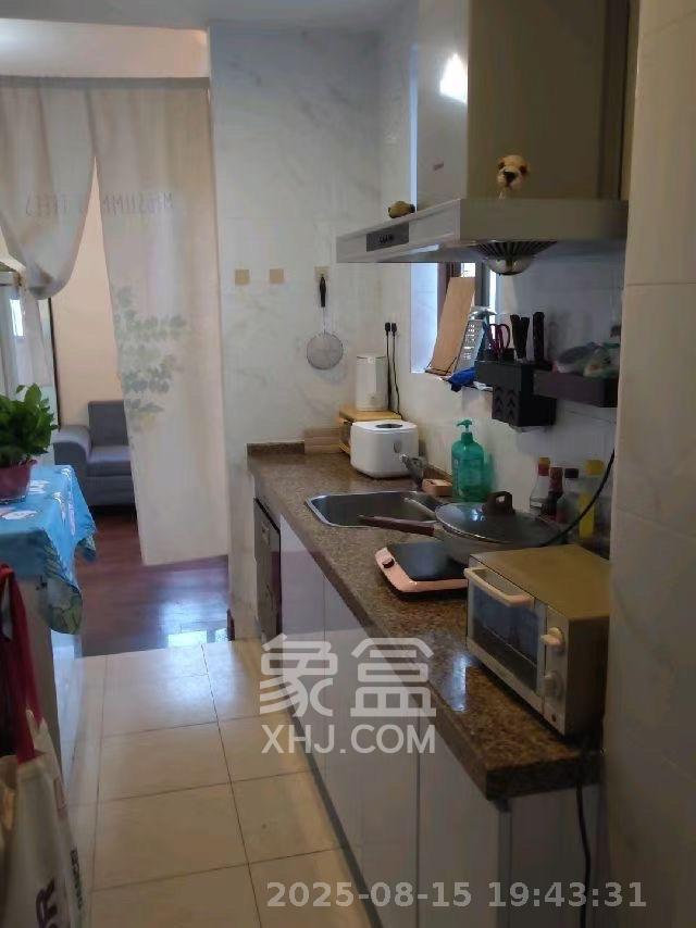 恒大御景半岛湘江苑（恒大御景半岛一期）  1室0厅1卫   1350.00元/月