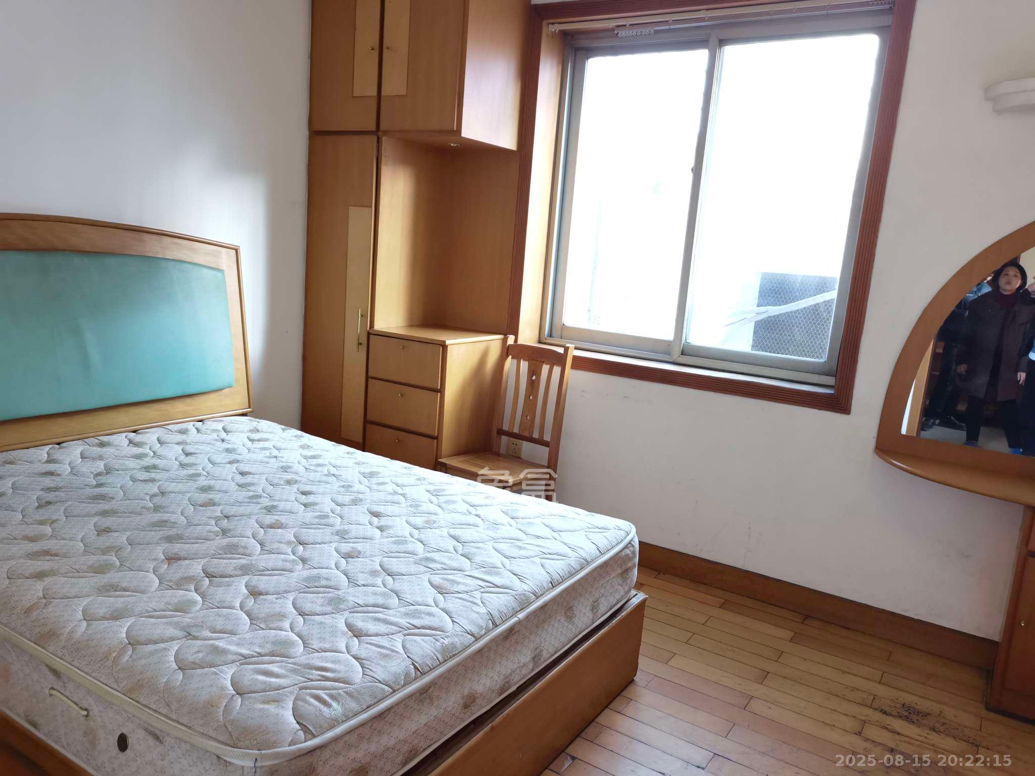 红旗区二片 2室1厅1卫 1500.0元/月 红旗区二片 2室1厅1卫 1500.0元/月室内图