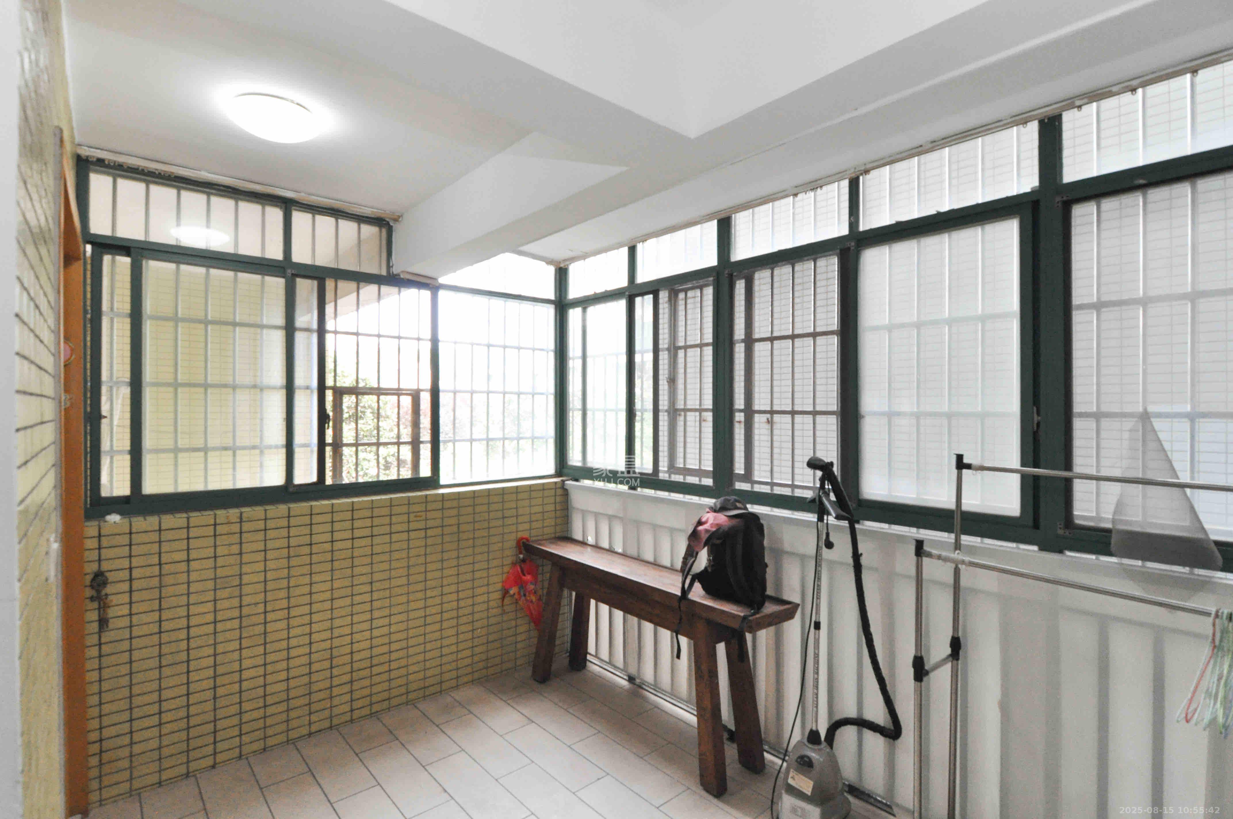 望兴景园一期 3室2厅2卫 2400.0元/月 望兴景园一期 3室2厅2卫 2400.0元/月室内图