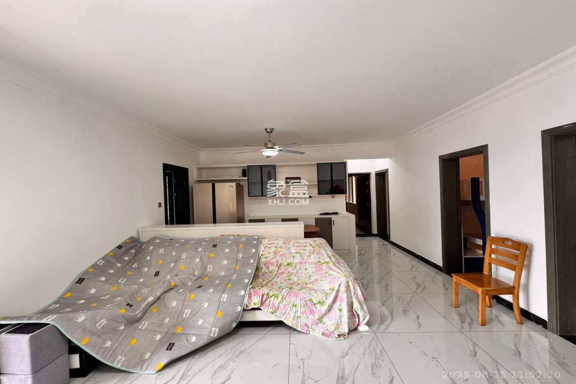 金湘苑(星澜之悦)  4室2厅2卫    2100.0元/月 金湘苑(星澜之悦)  4室2厅2卫    2100.0元/月室内图