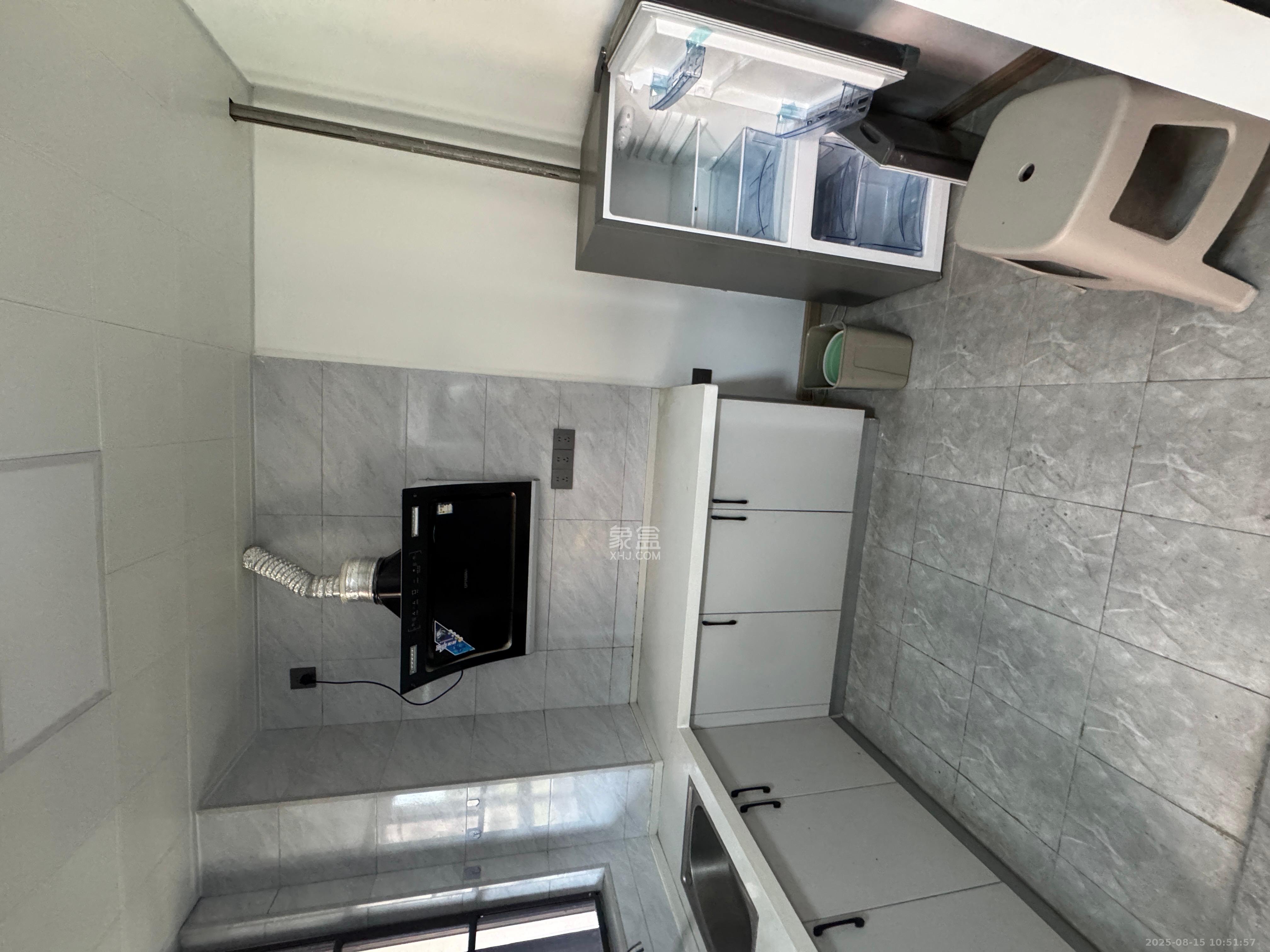 香缇雅苑(鑫远翡丽郡二期)  1室1厅1卫    1400.0元/月 香缇雅苑(鑫远翡丽郡二期)  1室1厅1卫    1400.0元/月室内图