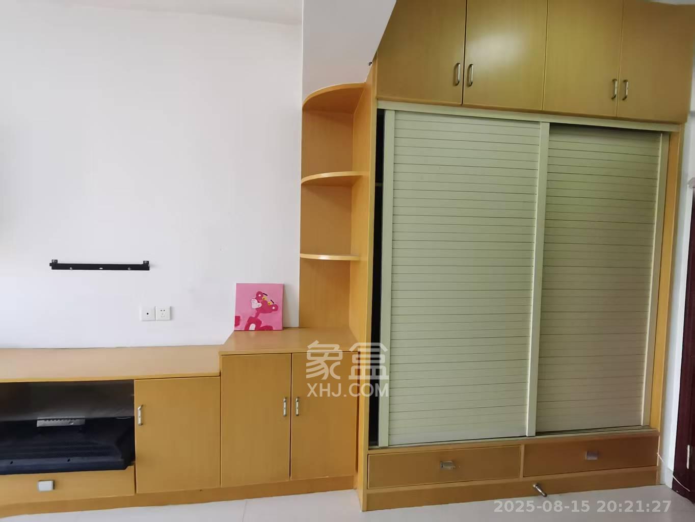 天健芙蓉盛世一期  1室1厅1卫    1500.0元/月室内图