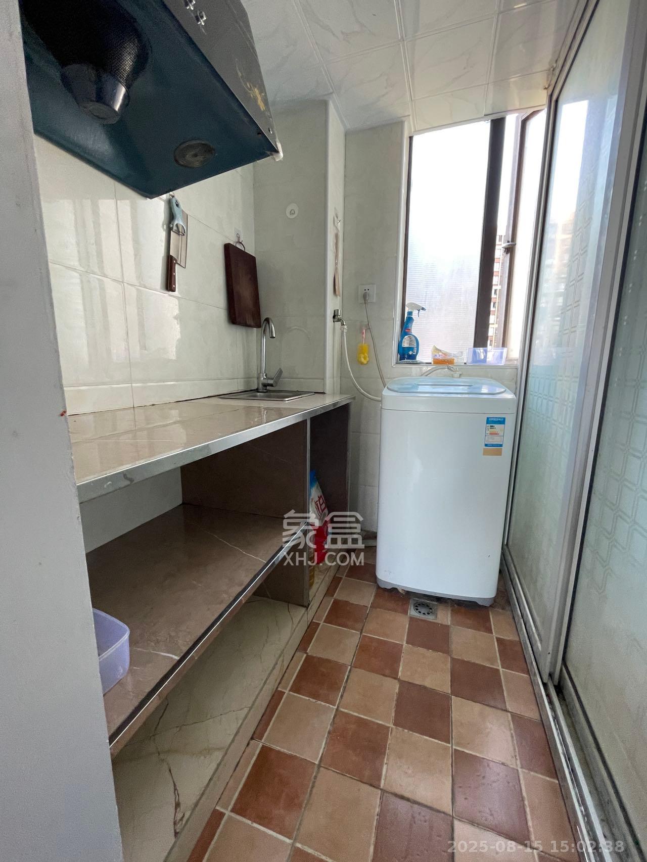 上园商住小区  1室1厅1卫   1200.00元/月室内图