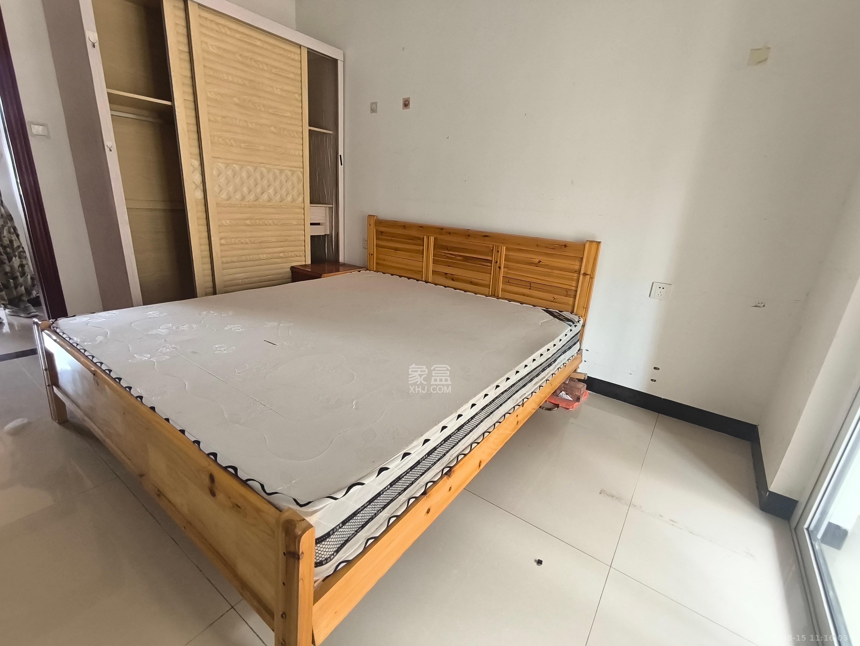 家兴苑  3室2厅2卫    2300.0元/月室内图