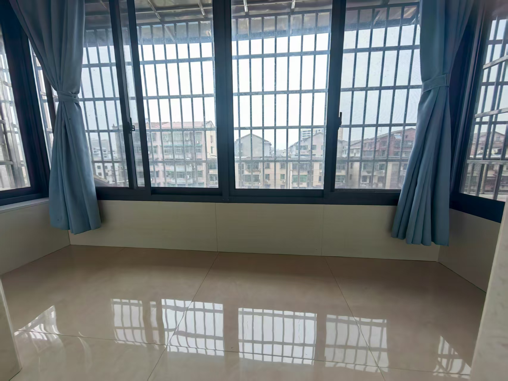 福泽大厦 3室2厅2卫 3000.0元/月 福泽大厦 3室2厅2卫 3000.0元/月室内图