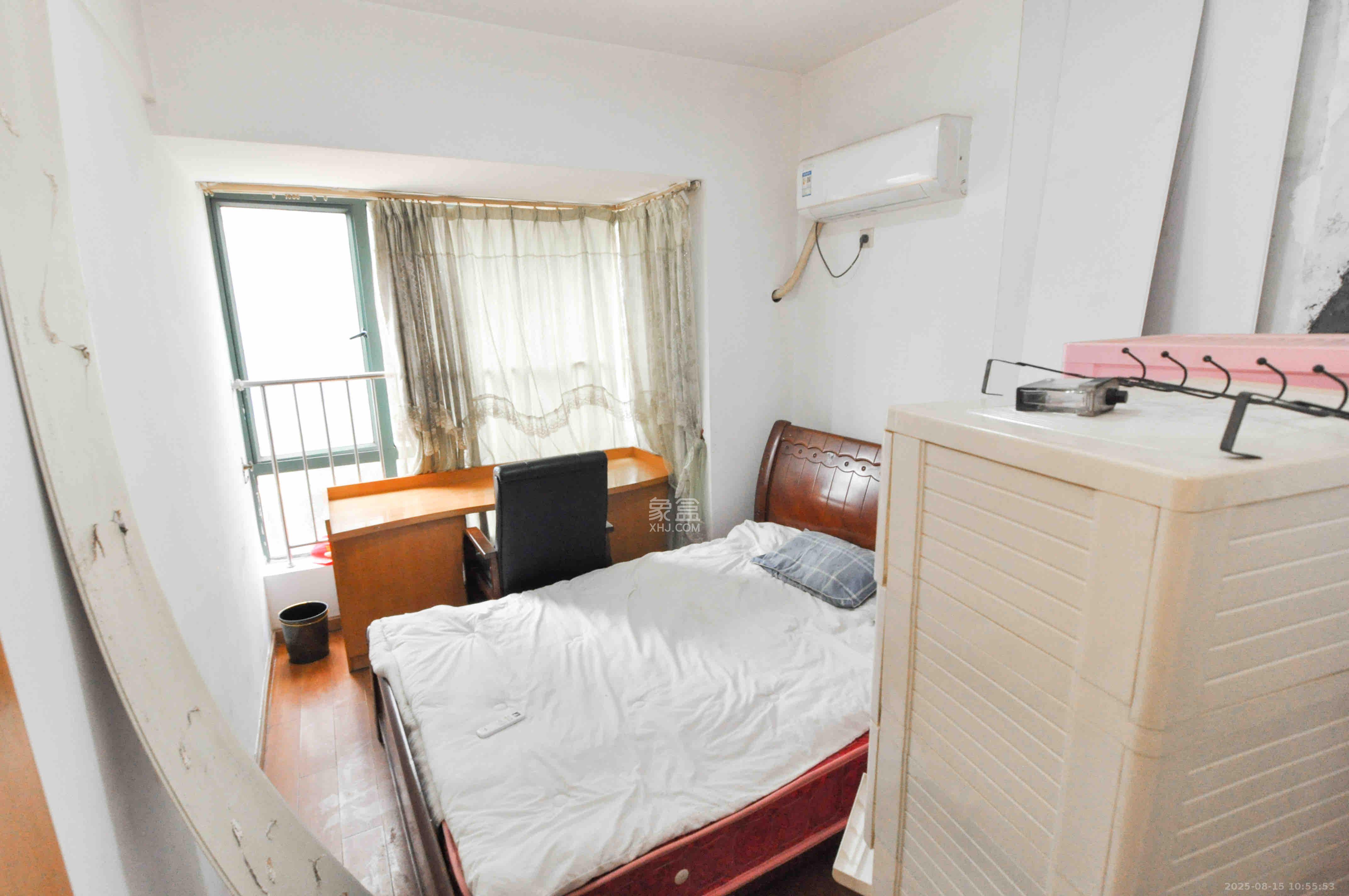 望兴景园一期 3室2厅2卫 2400.0元/月 望兴景园一期 3室2厅2卫 2400.0元/月室内图