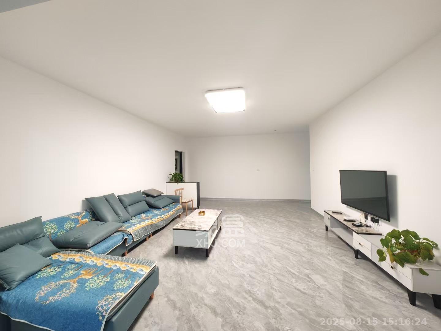 金侨风华府  3室2厅1卫    2100.0元/月室内图